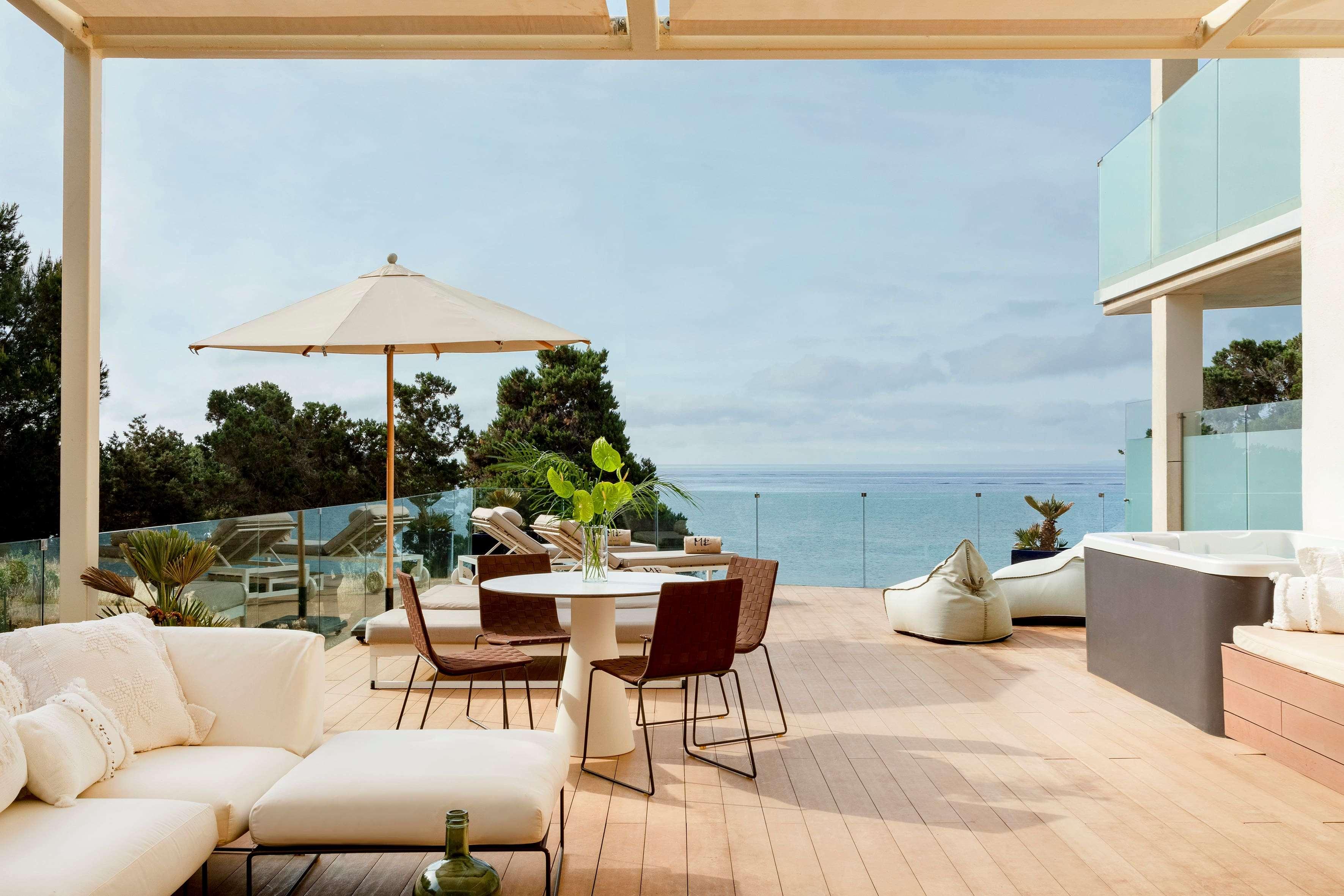 Junior Suite with Jacuzzi with Views