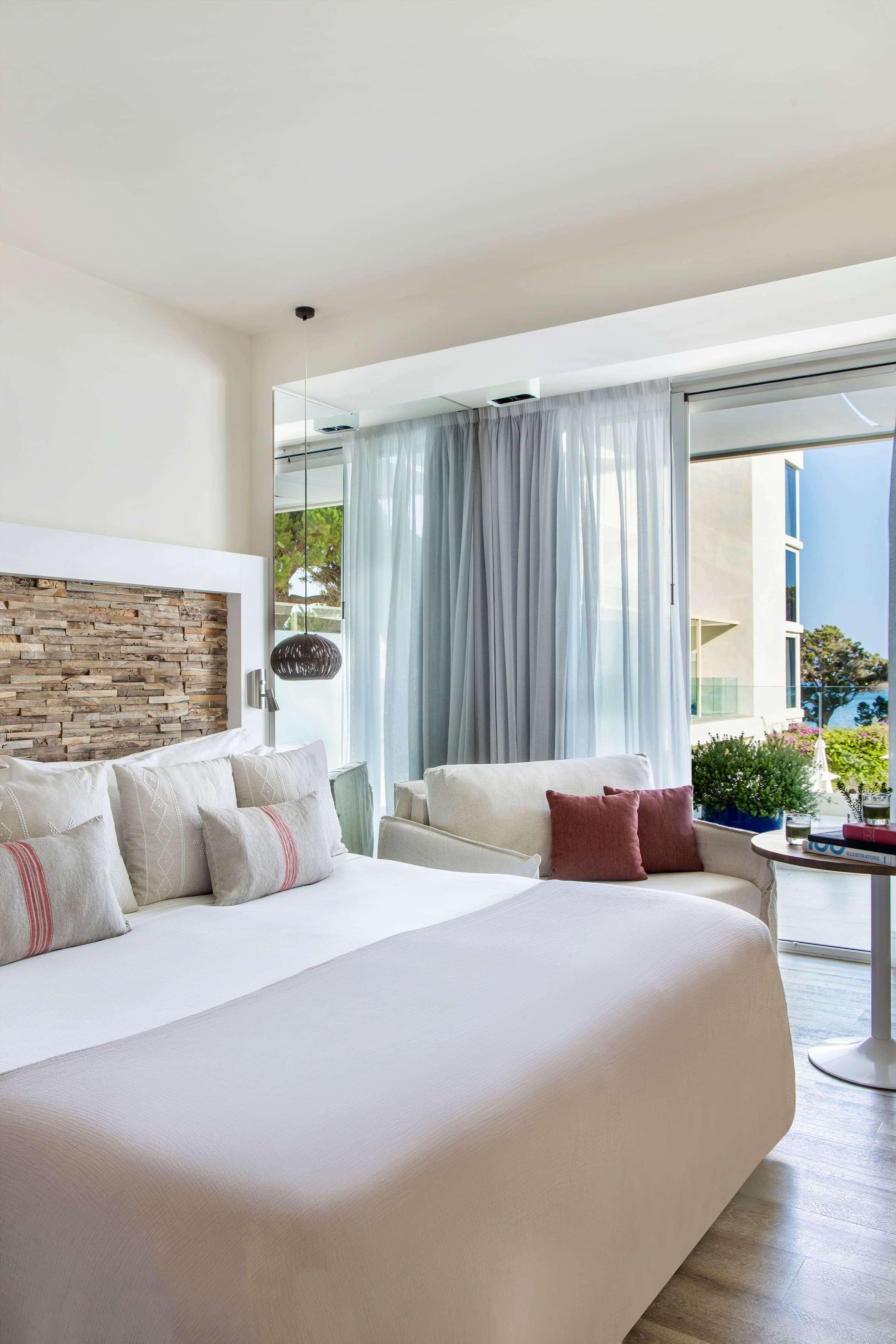 Double or Twin Sea View