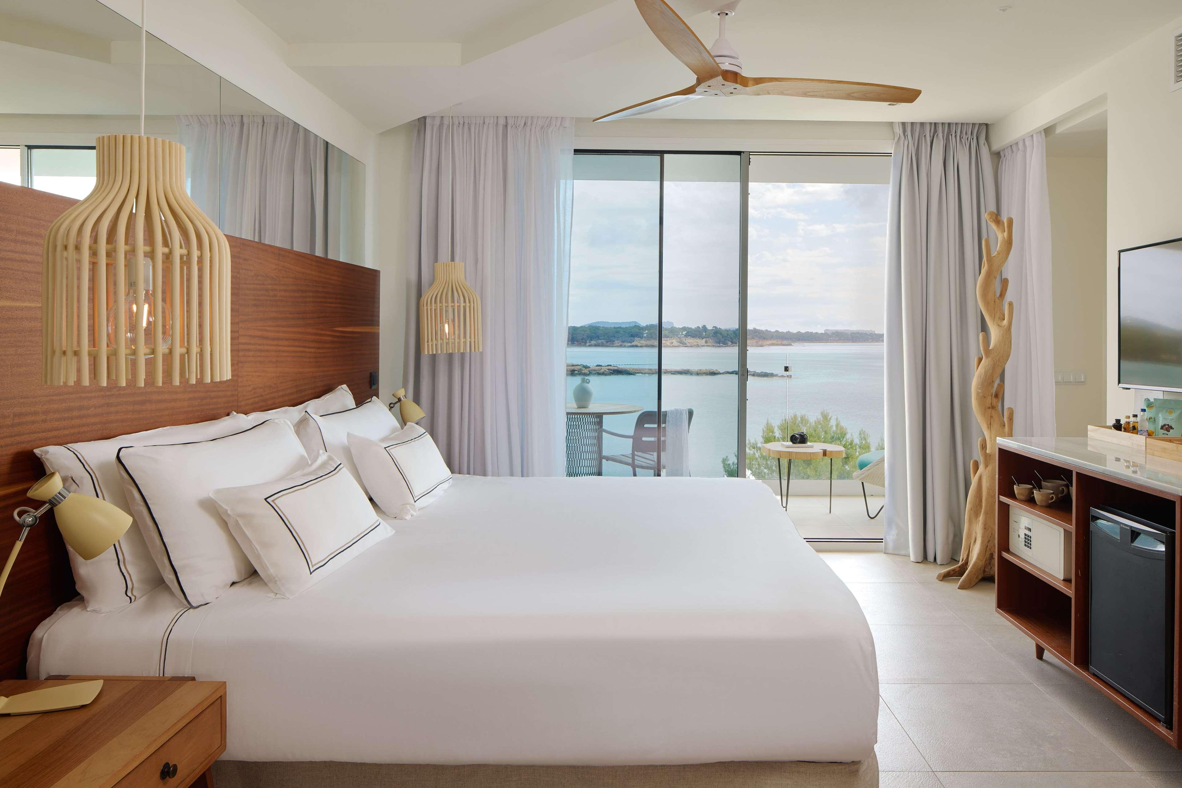 Double or Twin Sea View