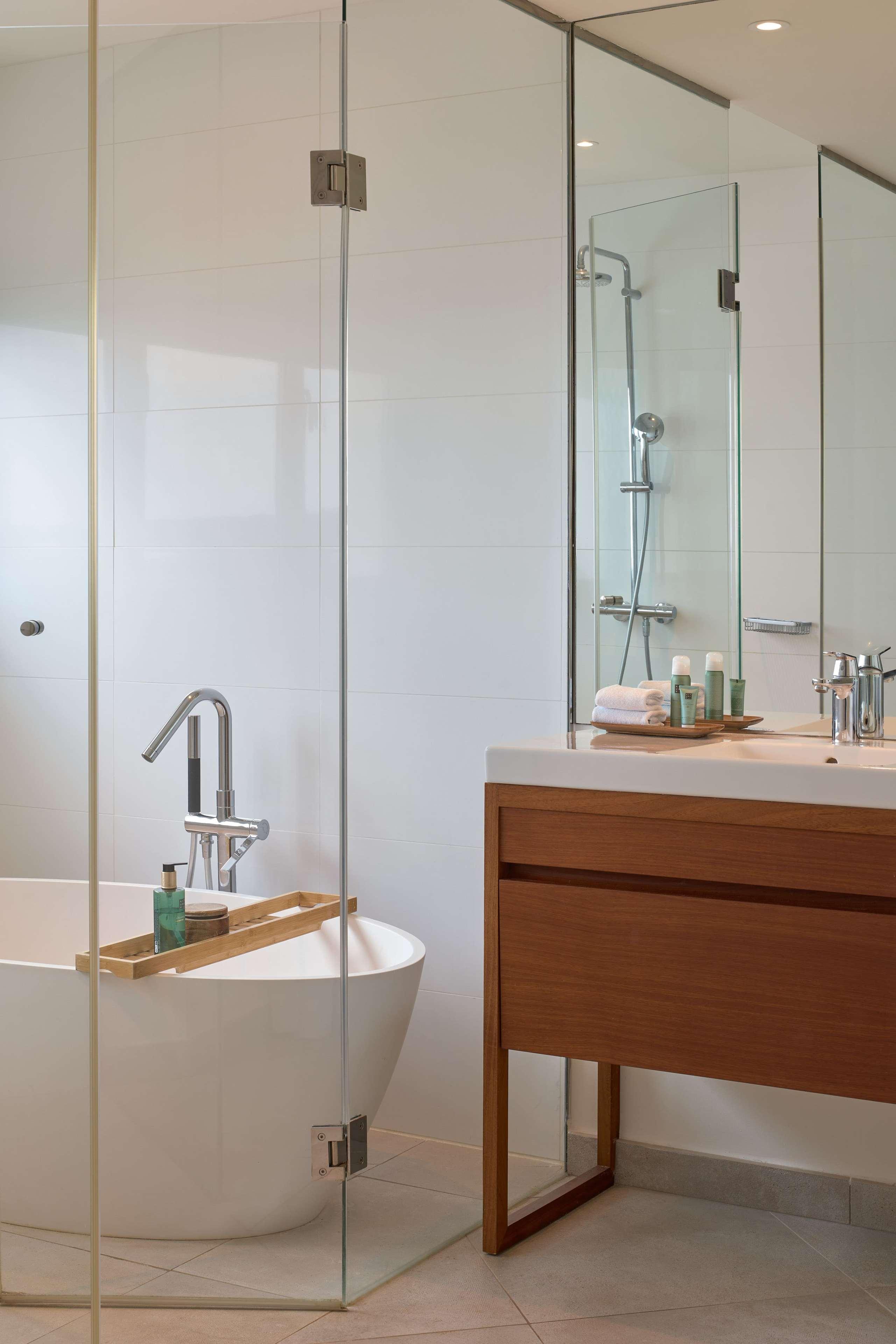 Double or Twin Sea View