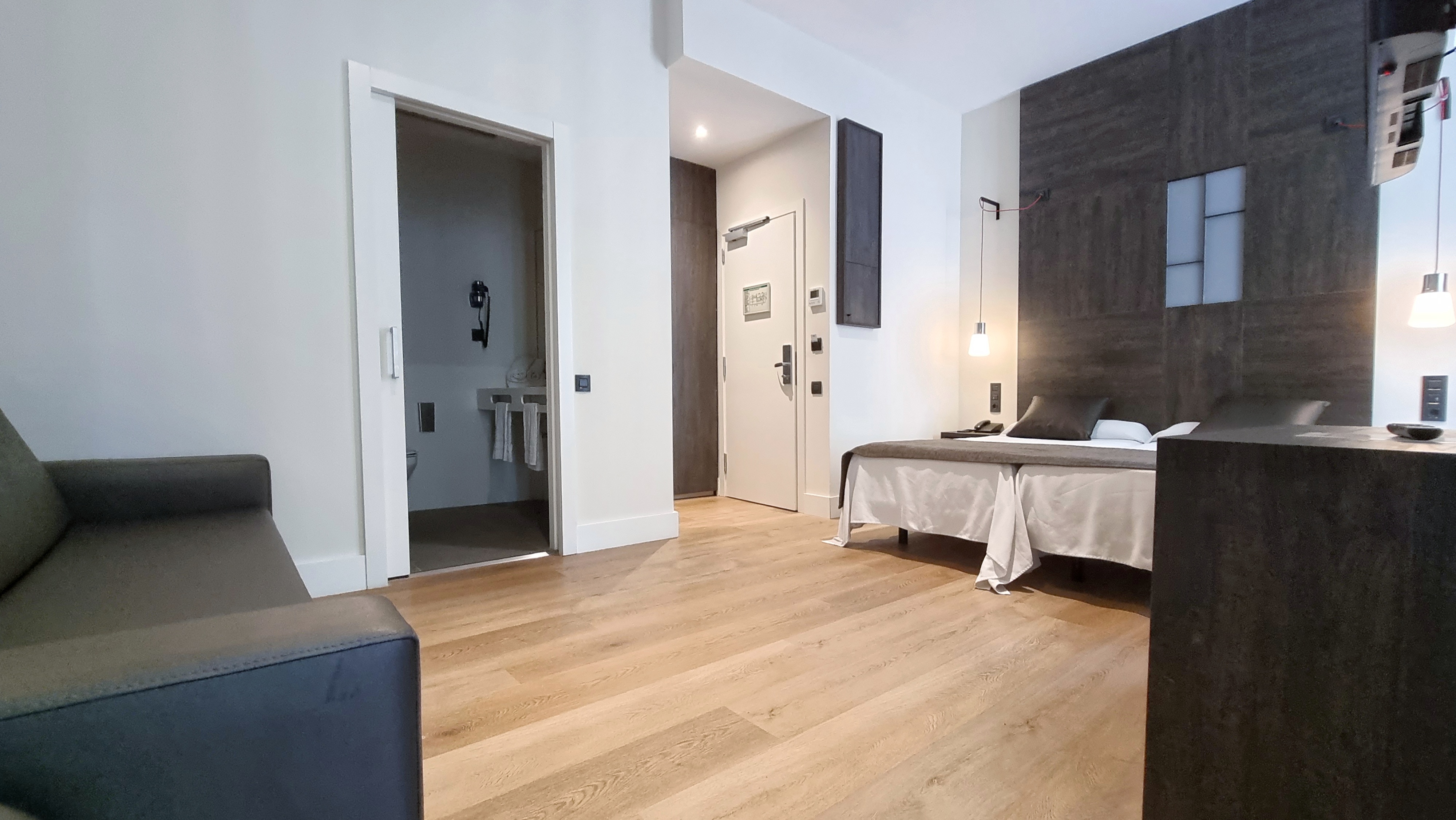 Family Room Capacity 4