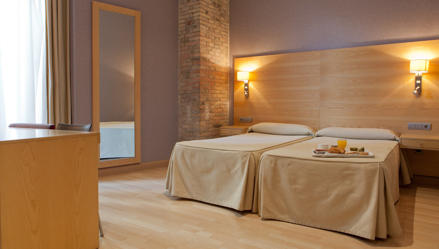 Double or Twin Standard