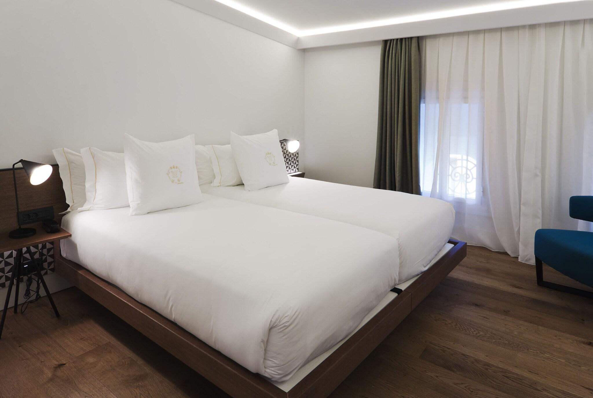 Double Executive King Bed