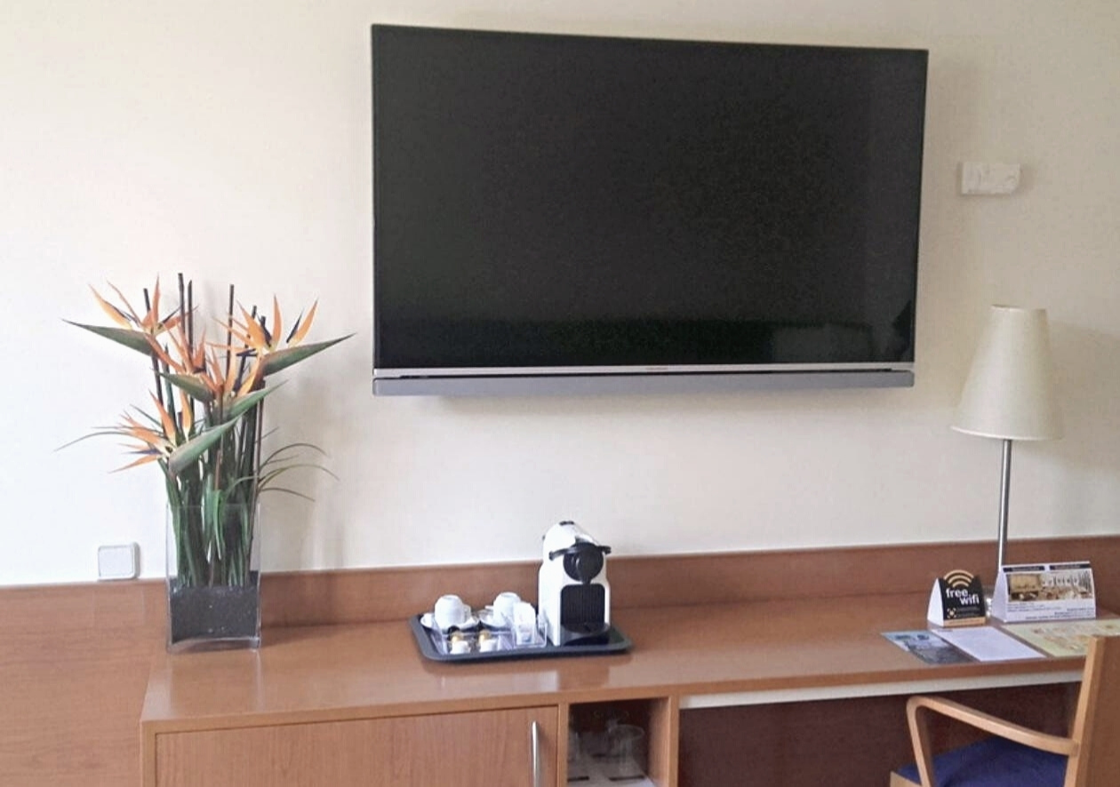 Double or Twin Deluxe with Terrace