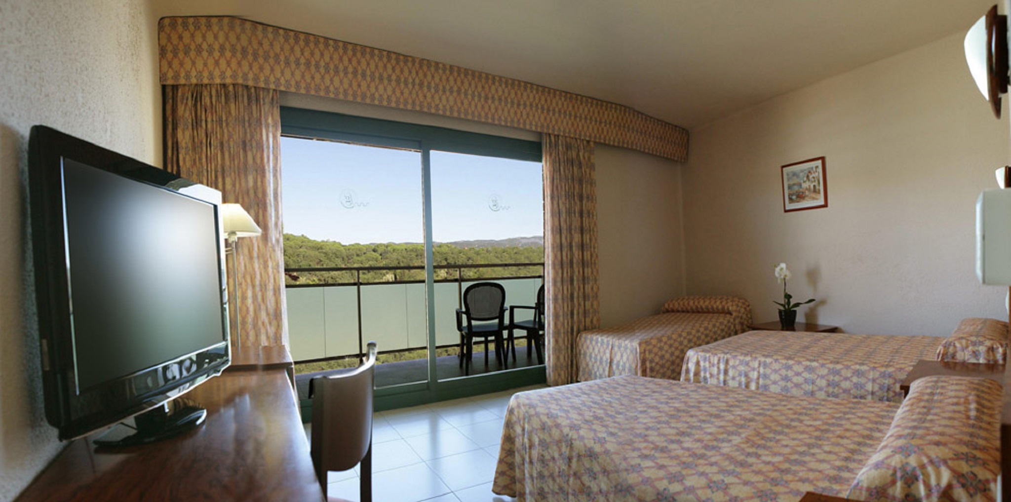 Double or Twin Standard