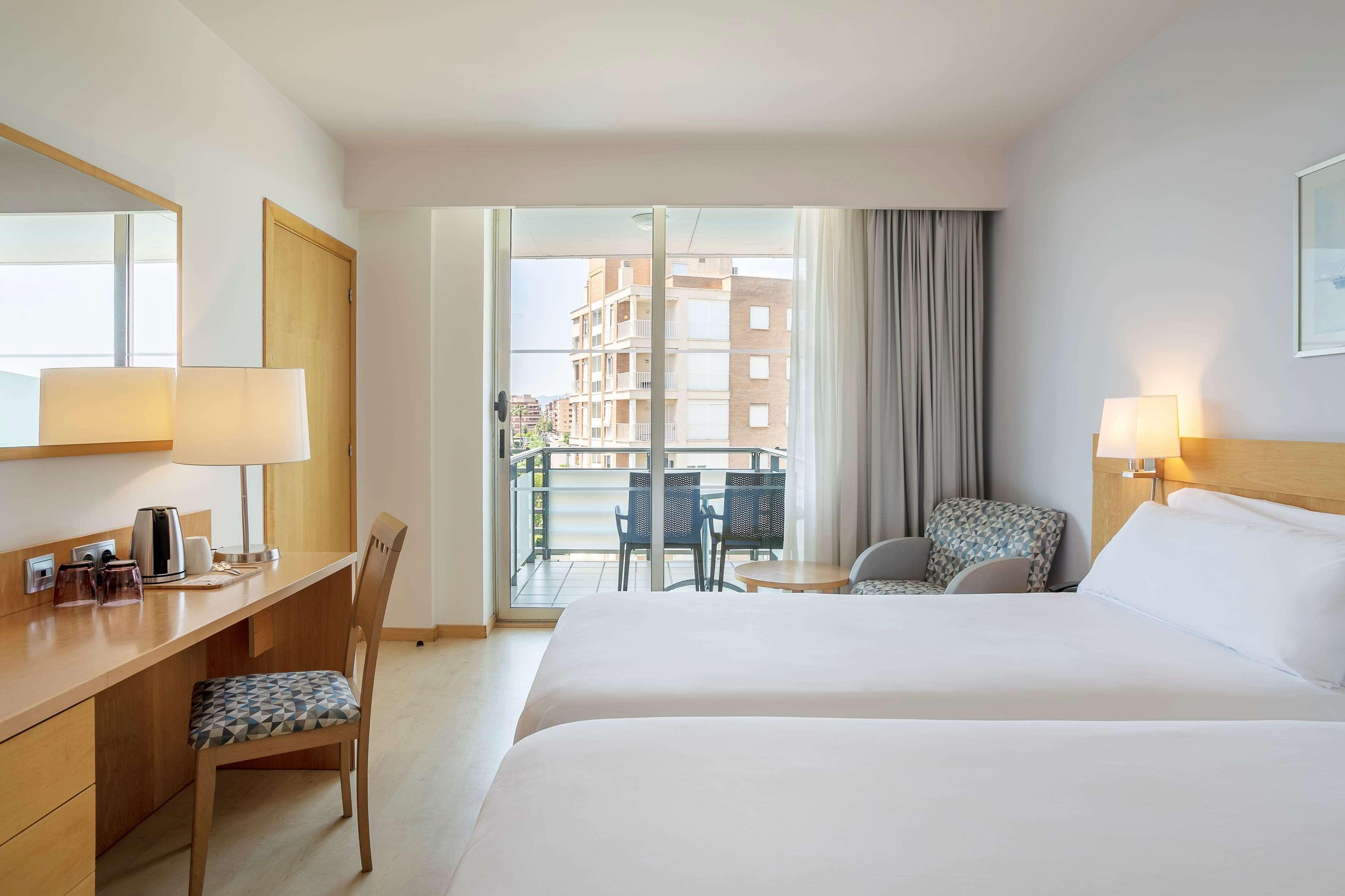 Room Connecting Room