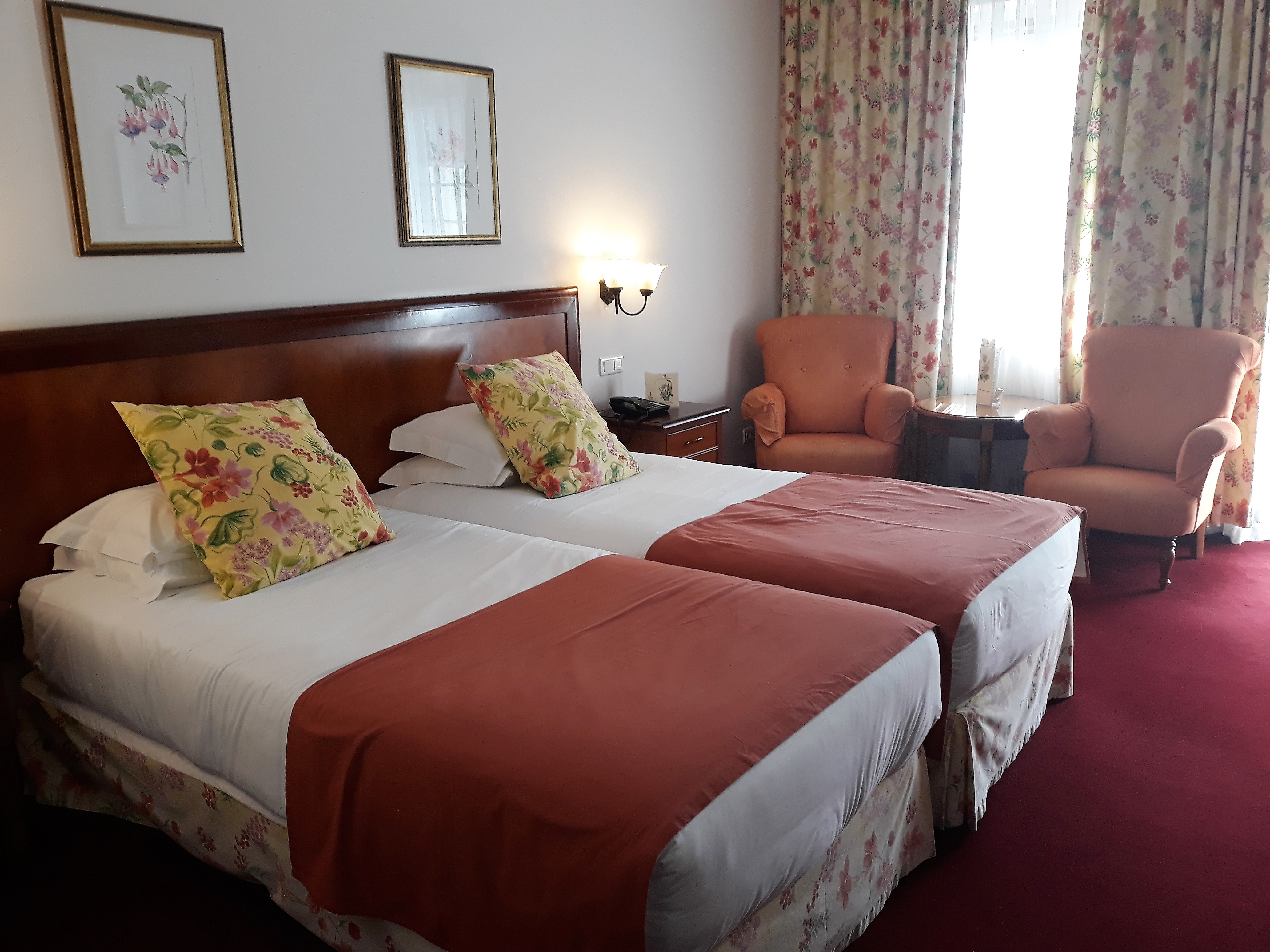 Single Superior Side Sea View