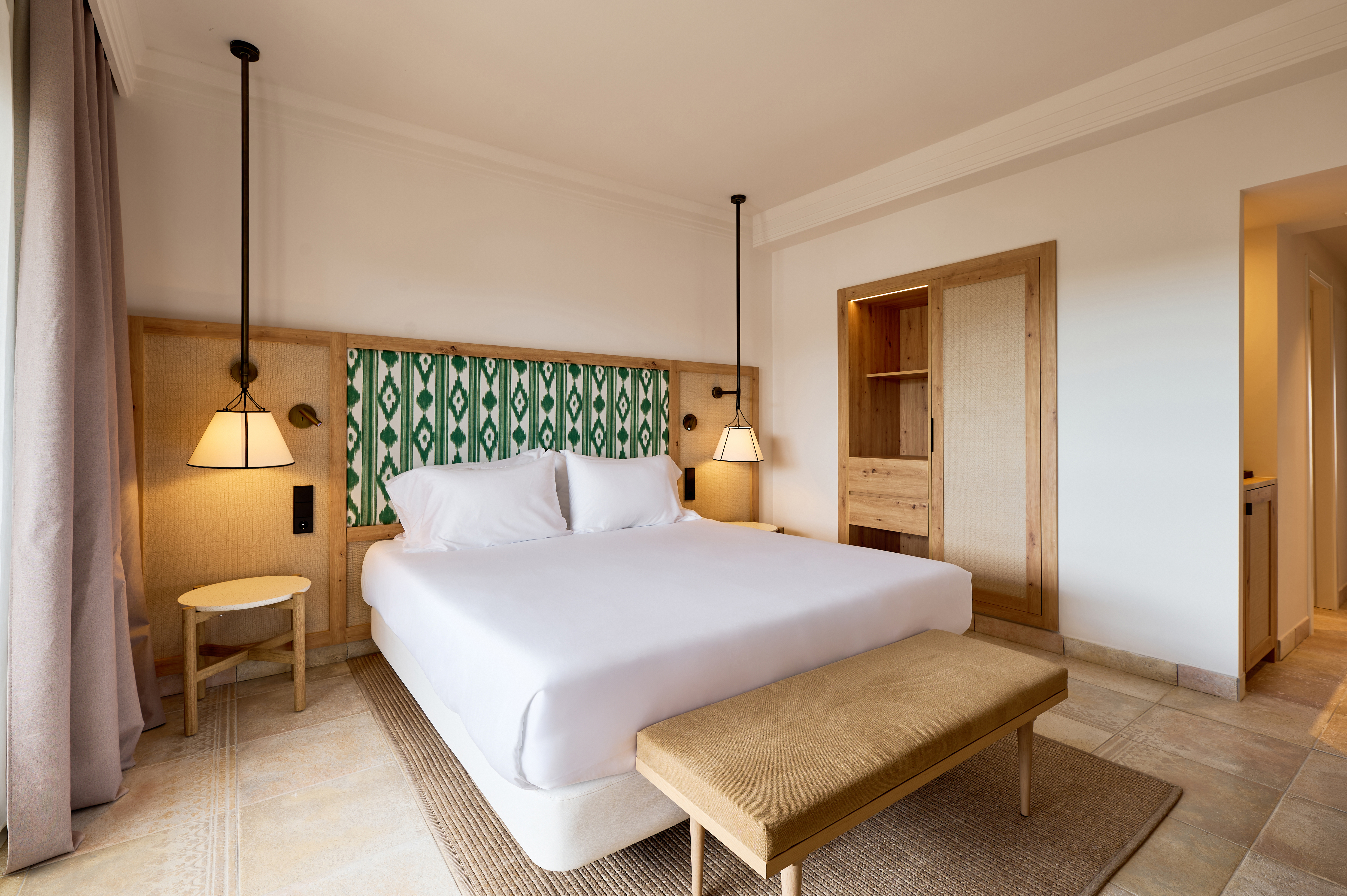 Double or Twin Deluxe