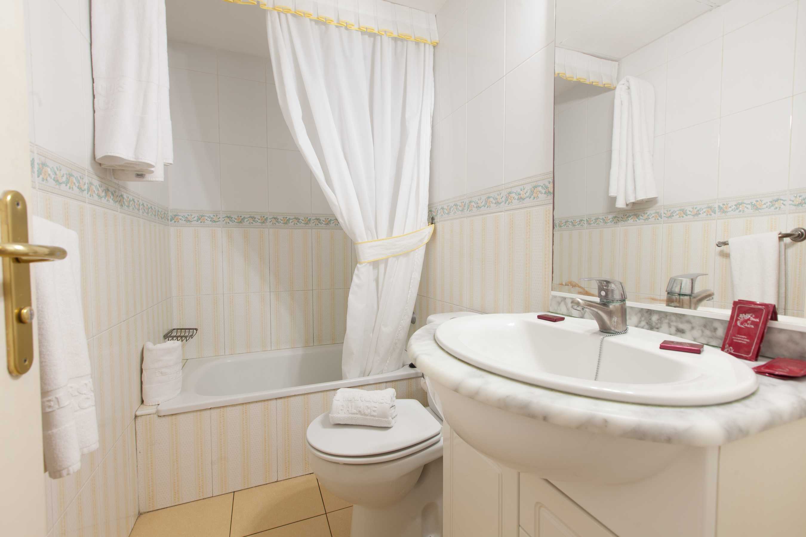 Apartment Garden View One Bedroom