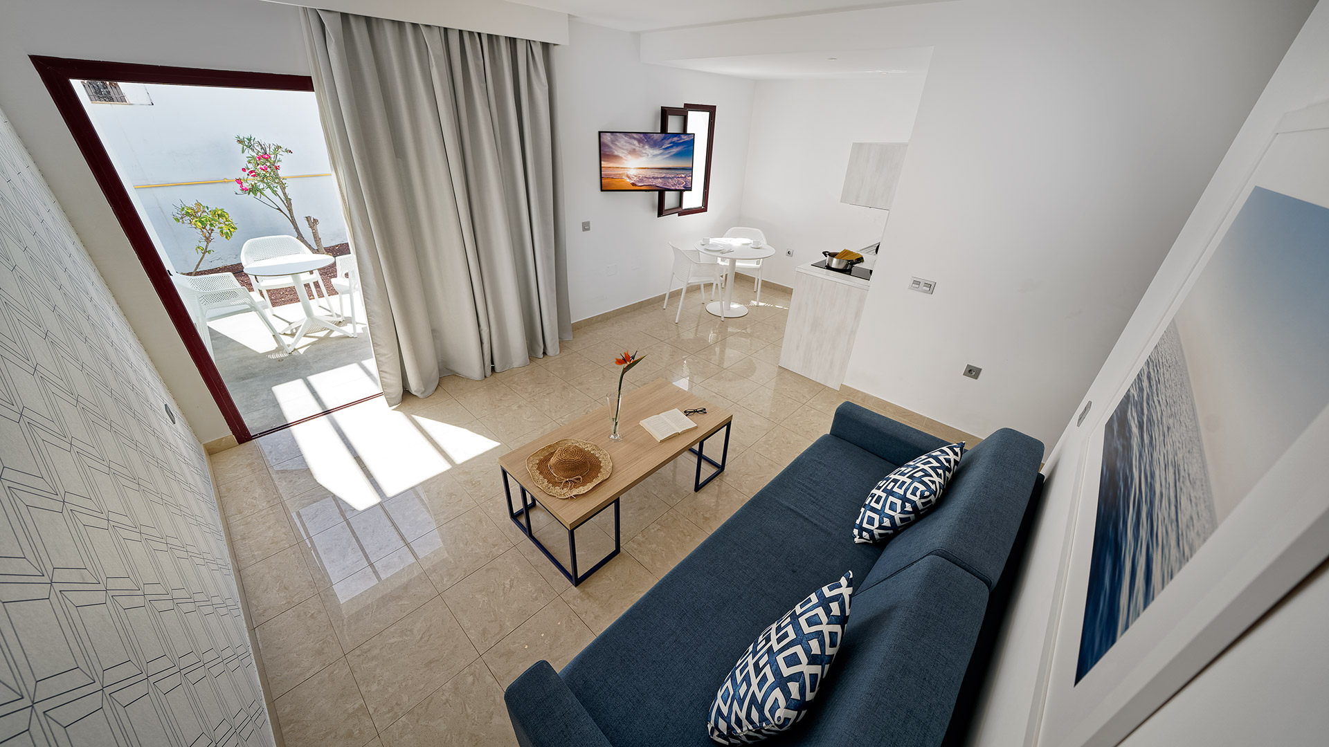 Apartment Deluxe with Terrace