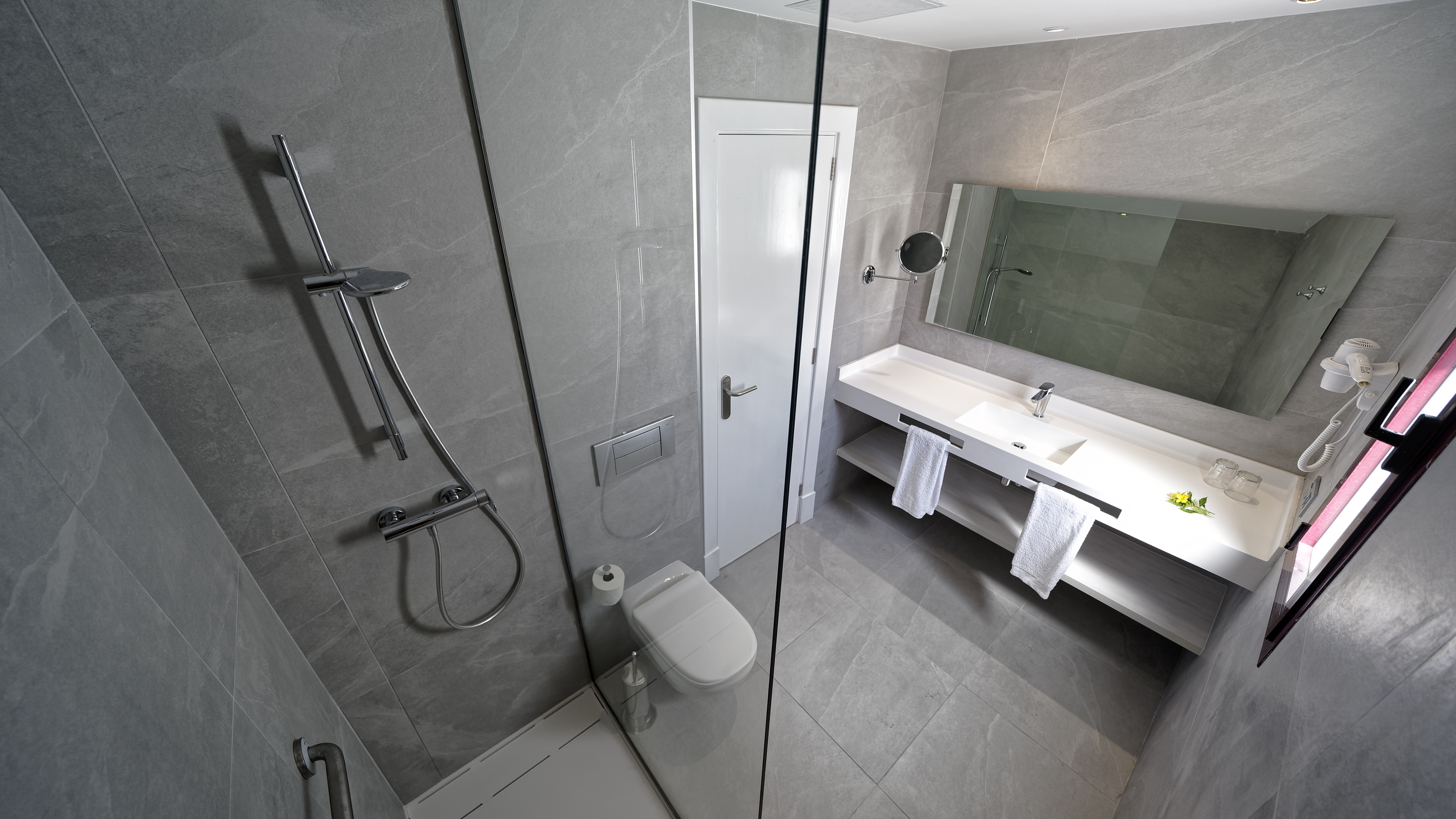 Apartment Capacity 5 Two Bedrooms