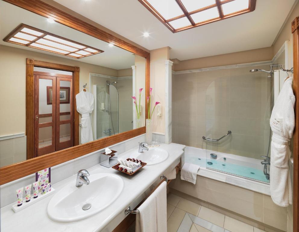 Double Single Sea View