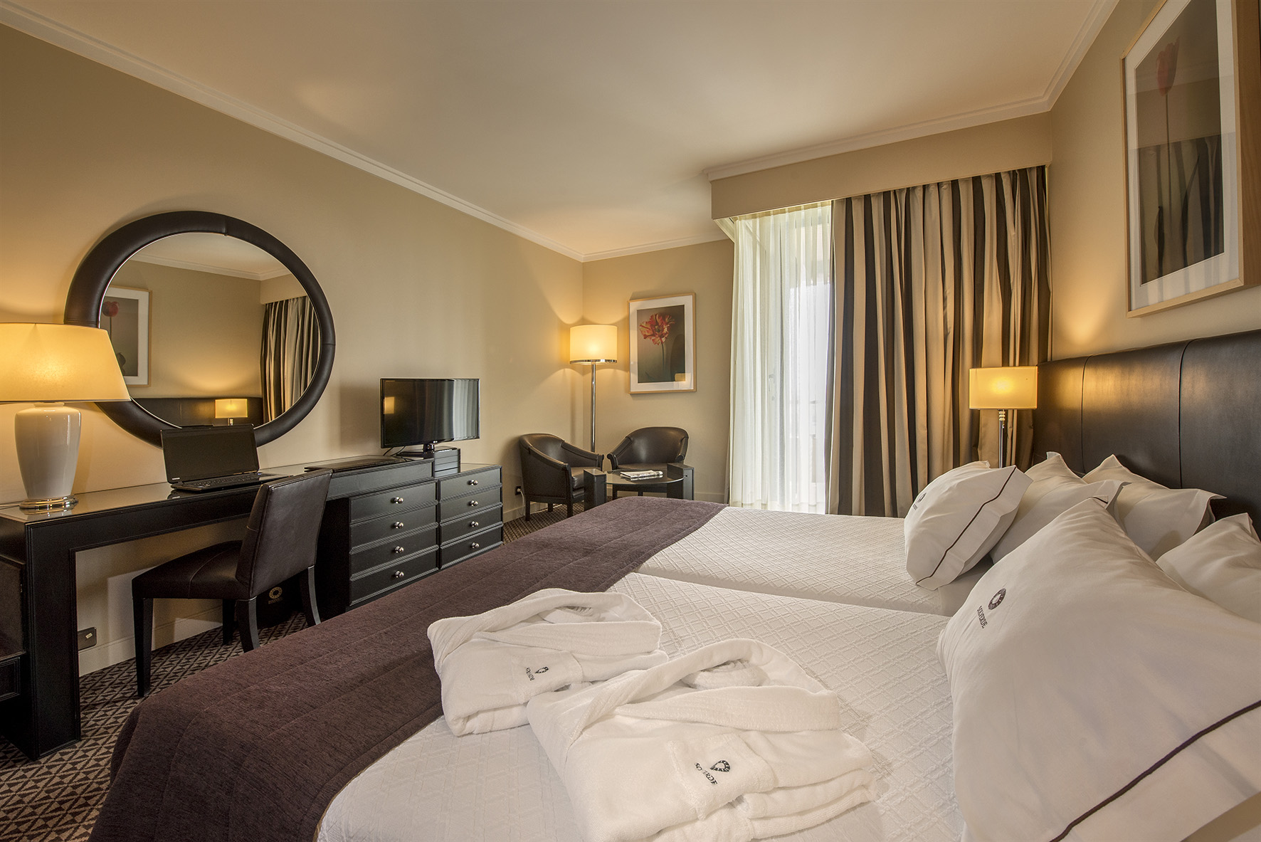 Double or Twin Superior Sea View