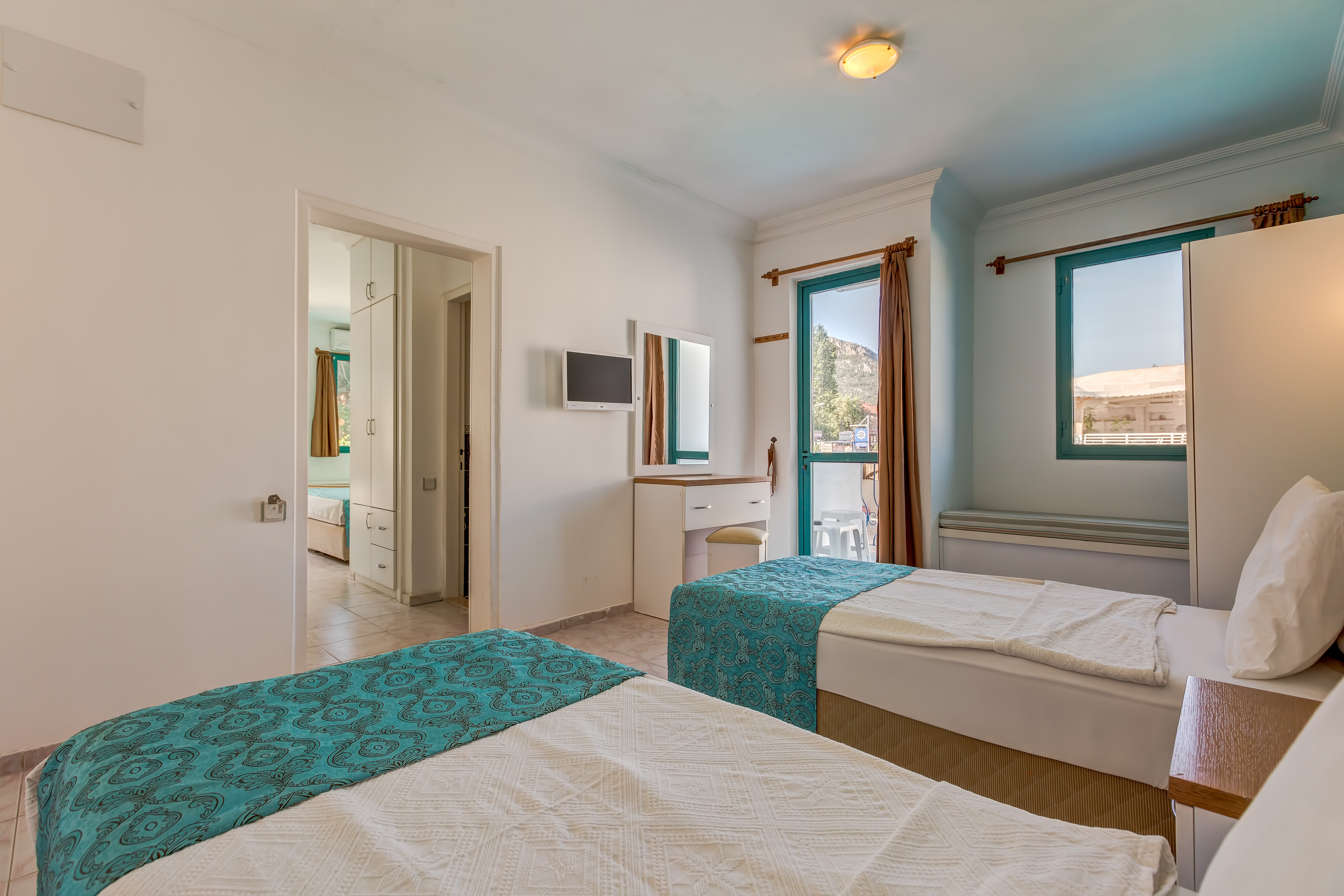 Family Room Connecting Room