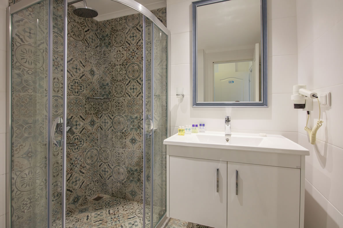 Family Room Connecting Room