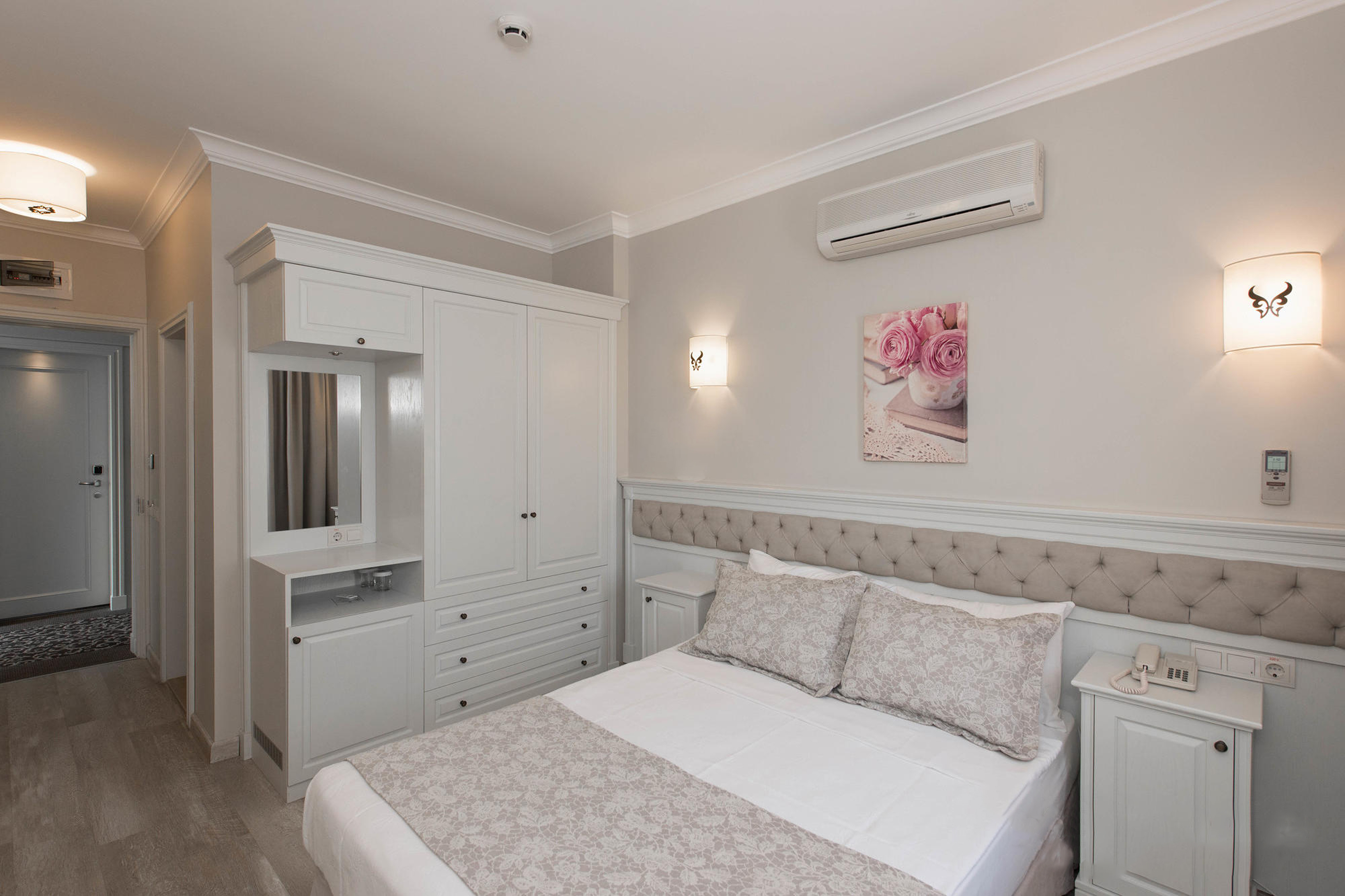 Double or Twin Land View