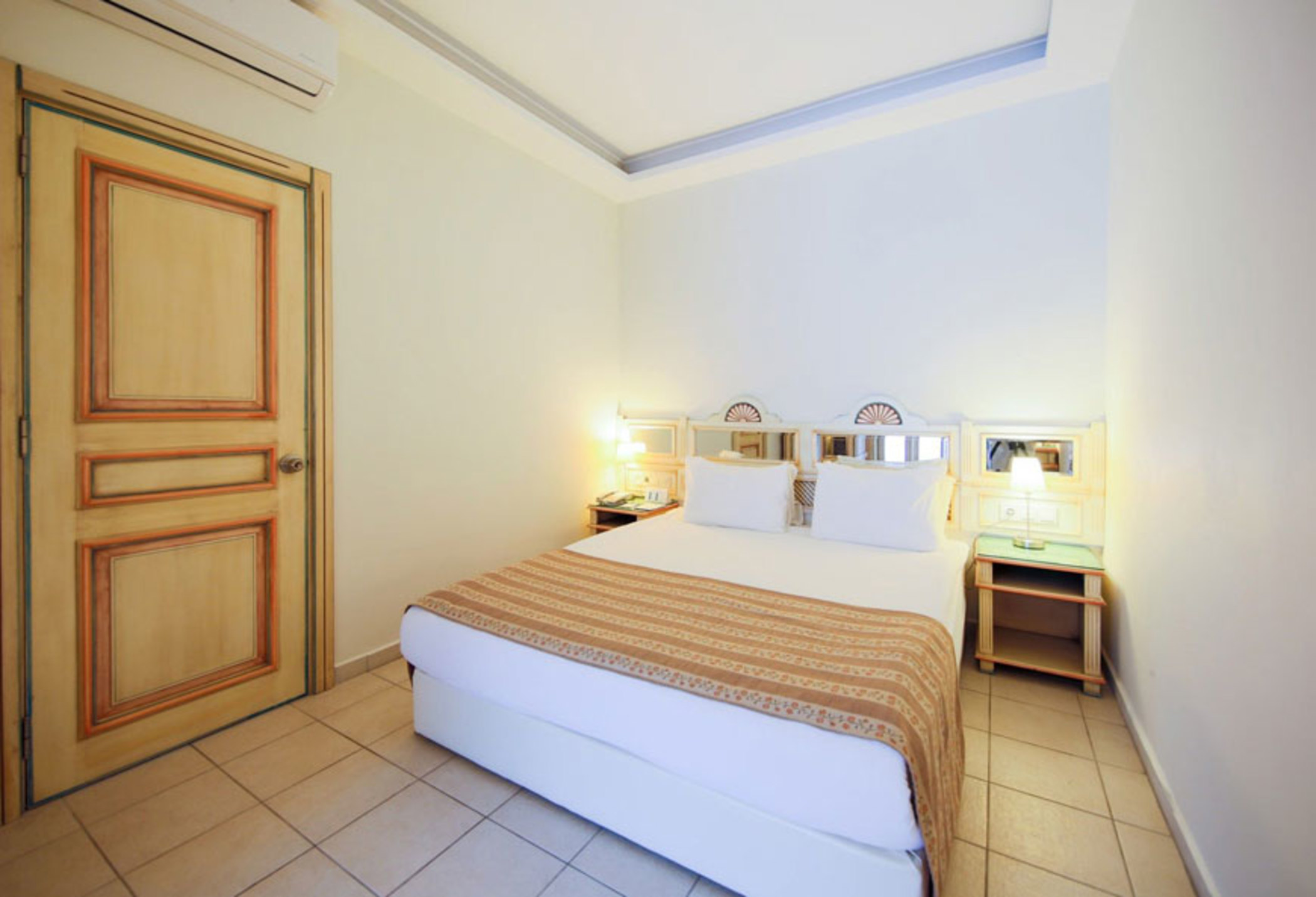 Family Room Garden View