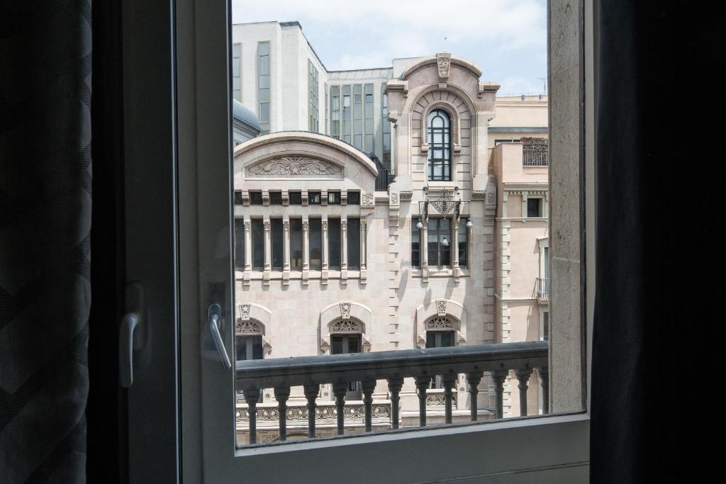 Double Single with Views