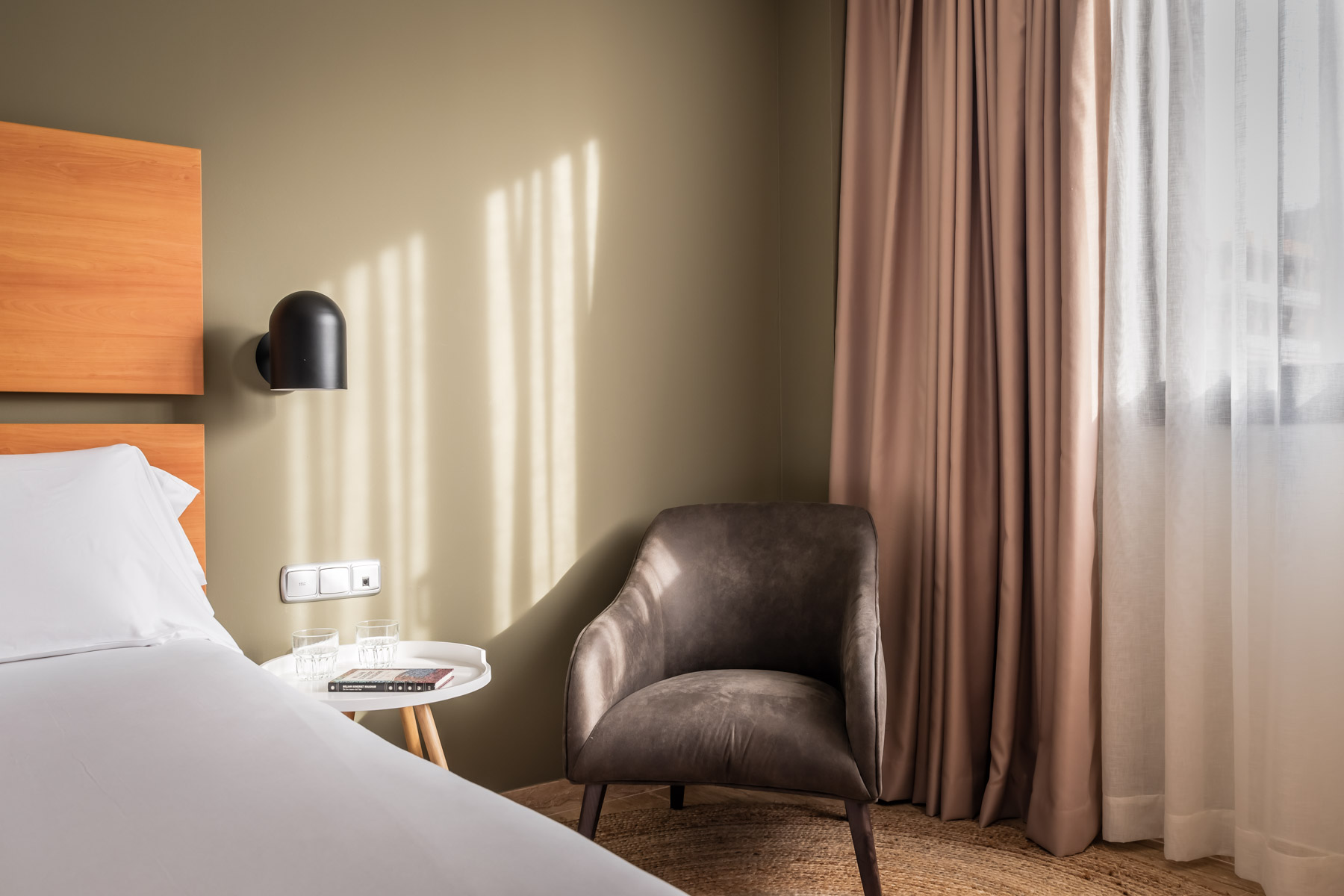 Double or Twin Standard