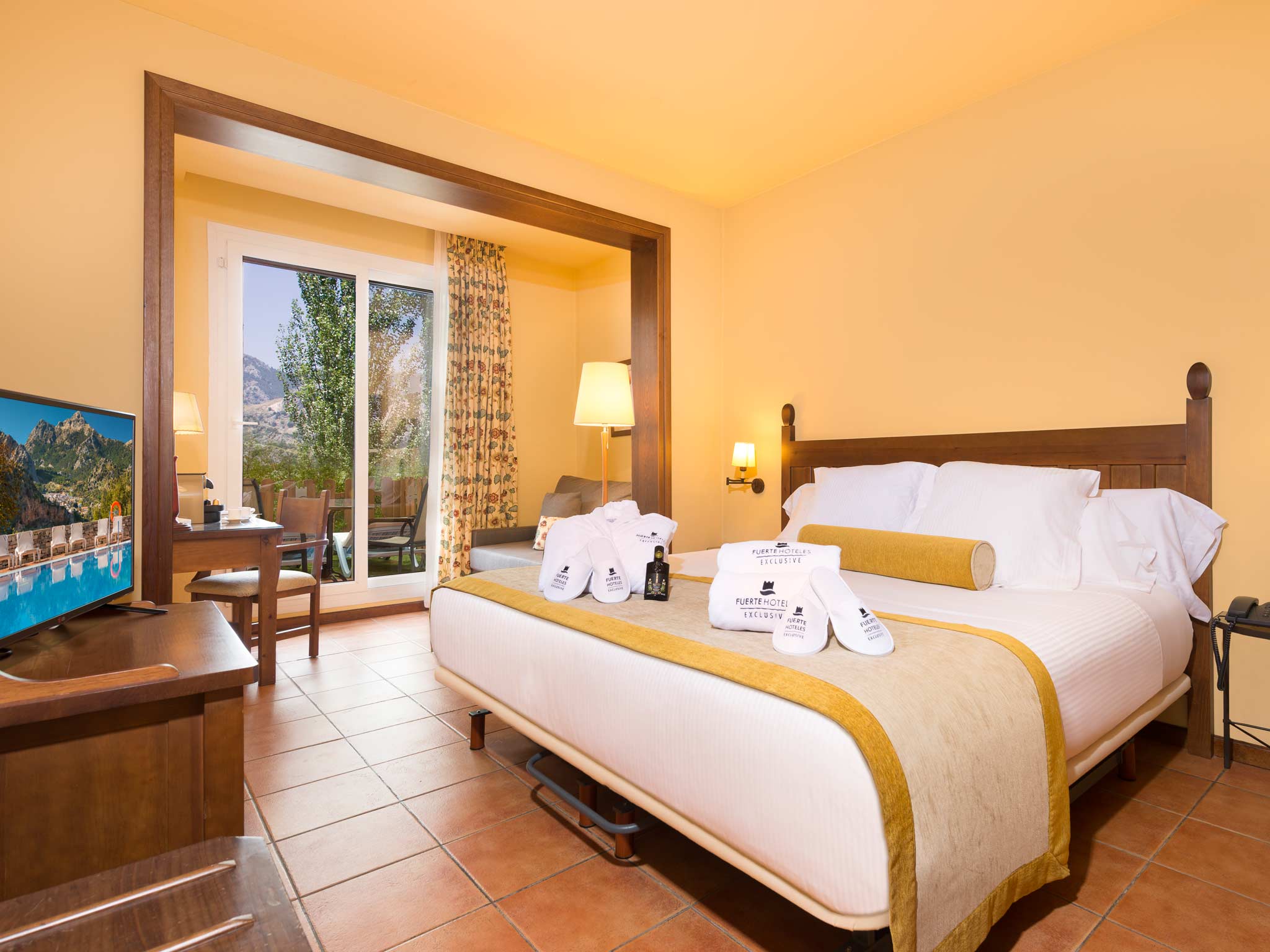 Double or Twin Standard