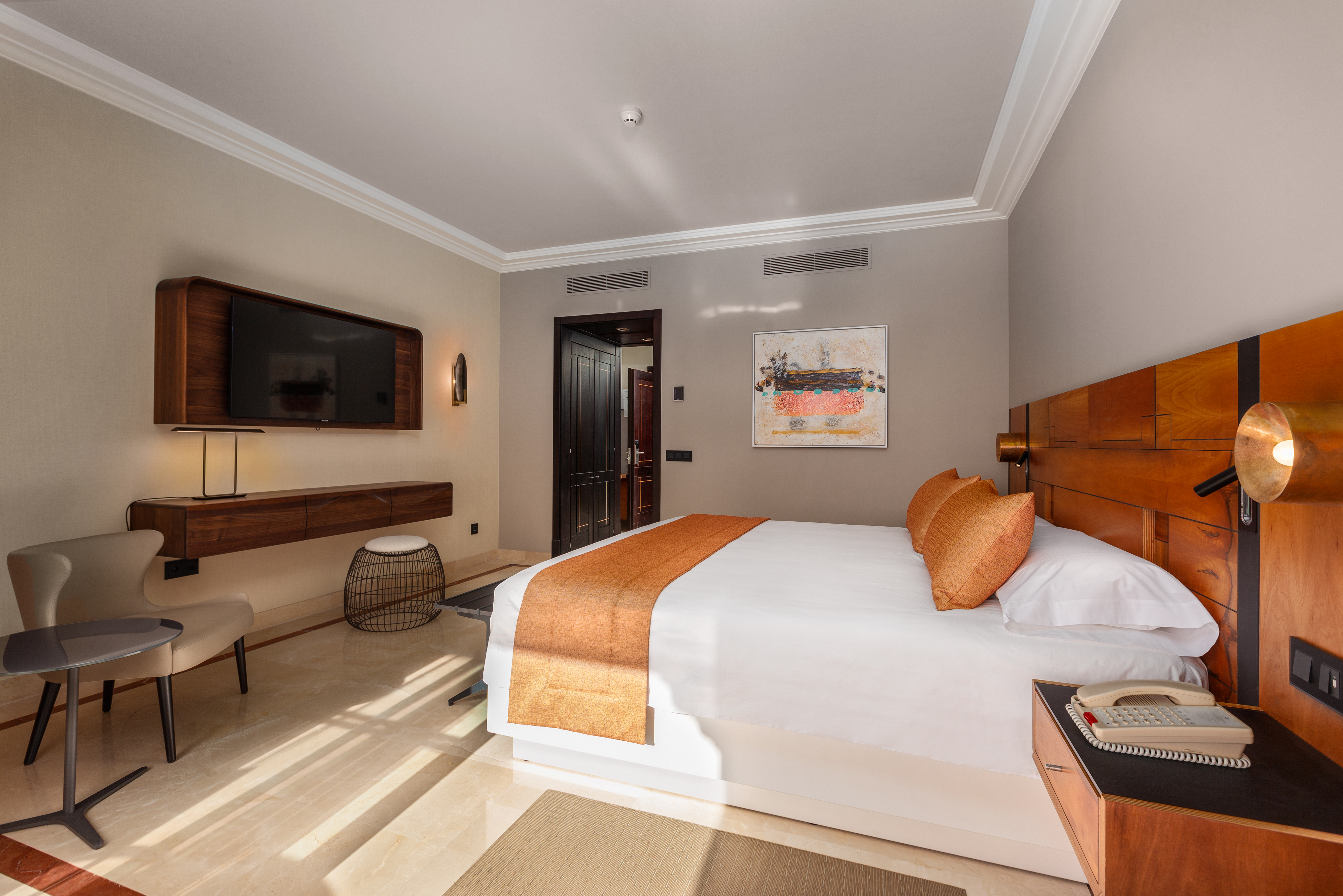 Double or Twin Deluxe