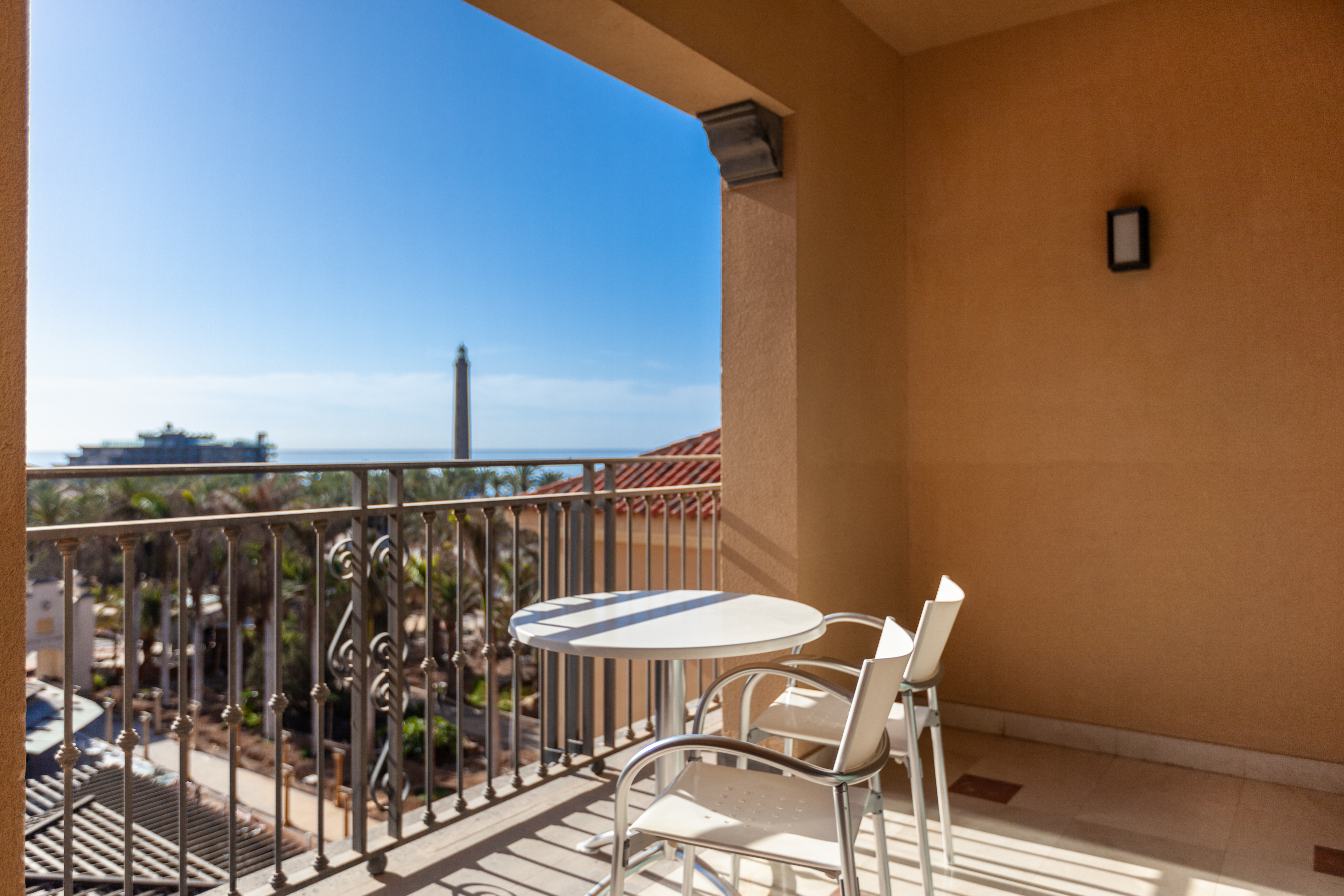 Double or Twin Side Sea View