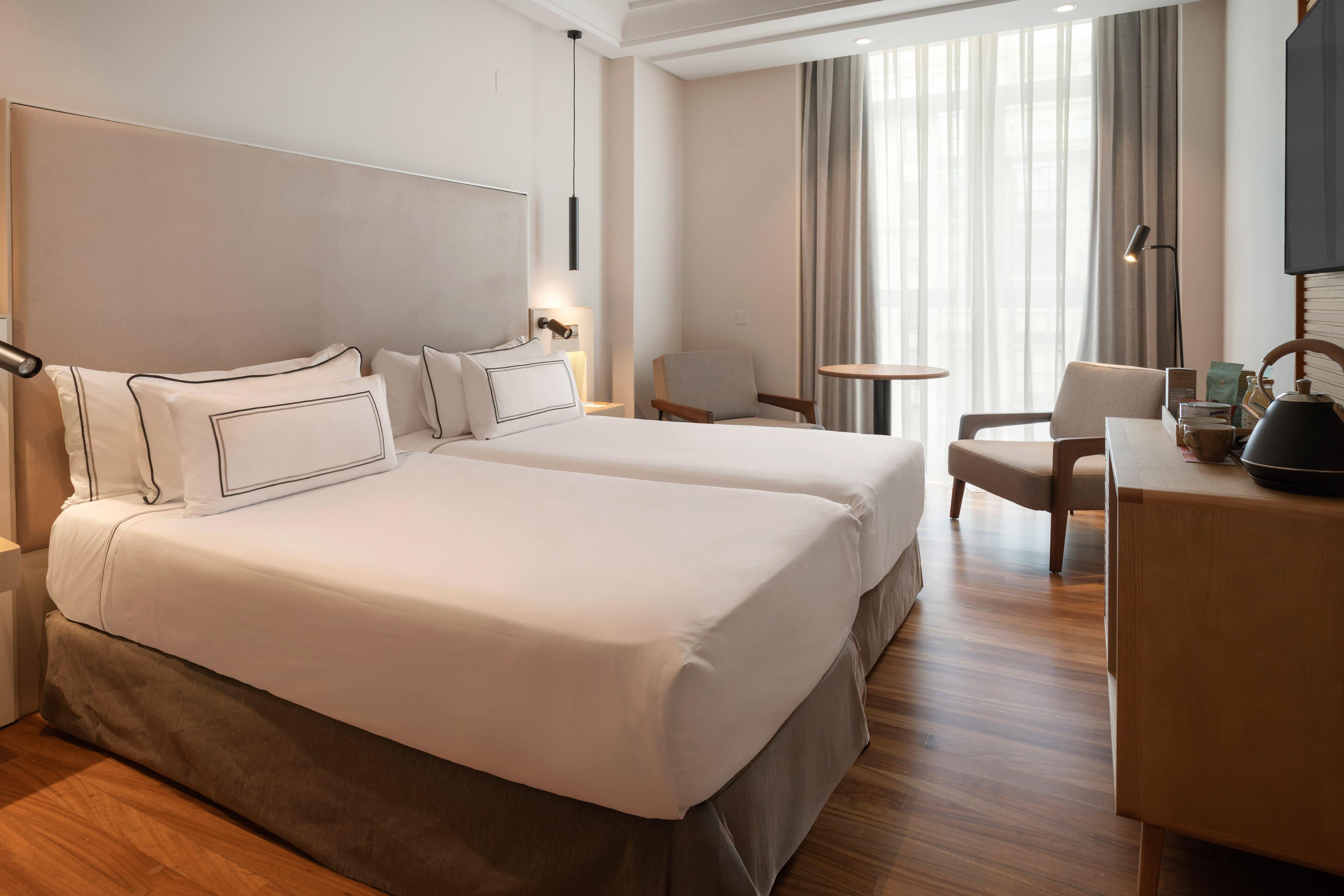 Double or Twin Standard