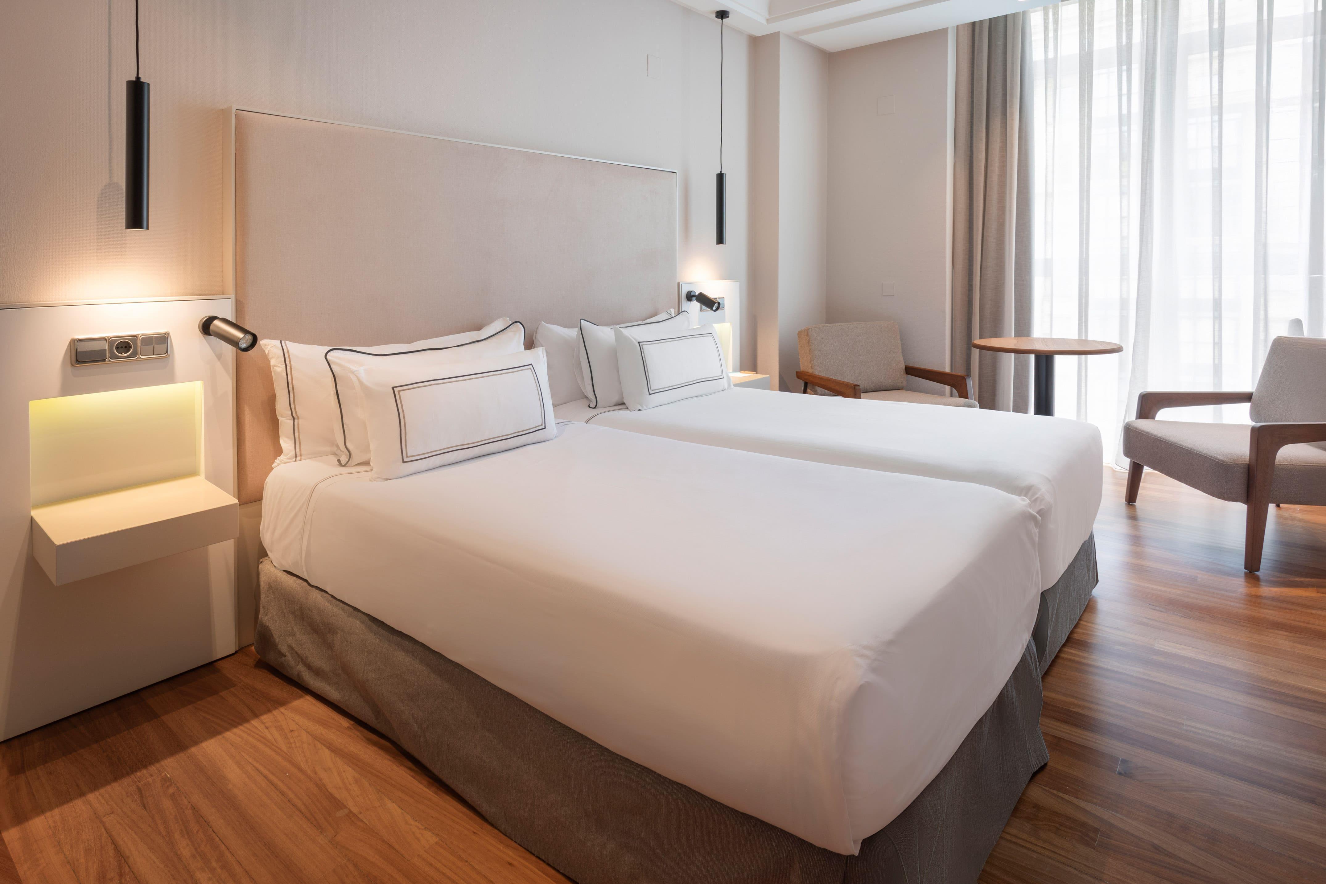 Double or Twin Standard