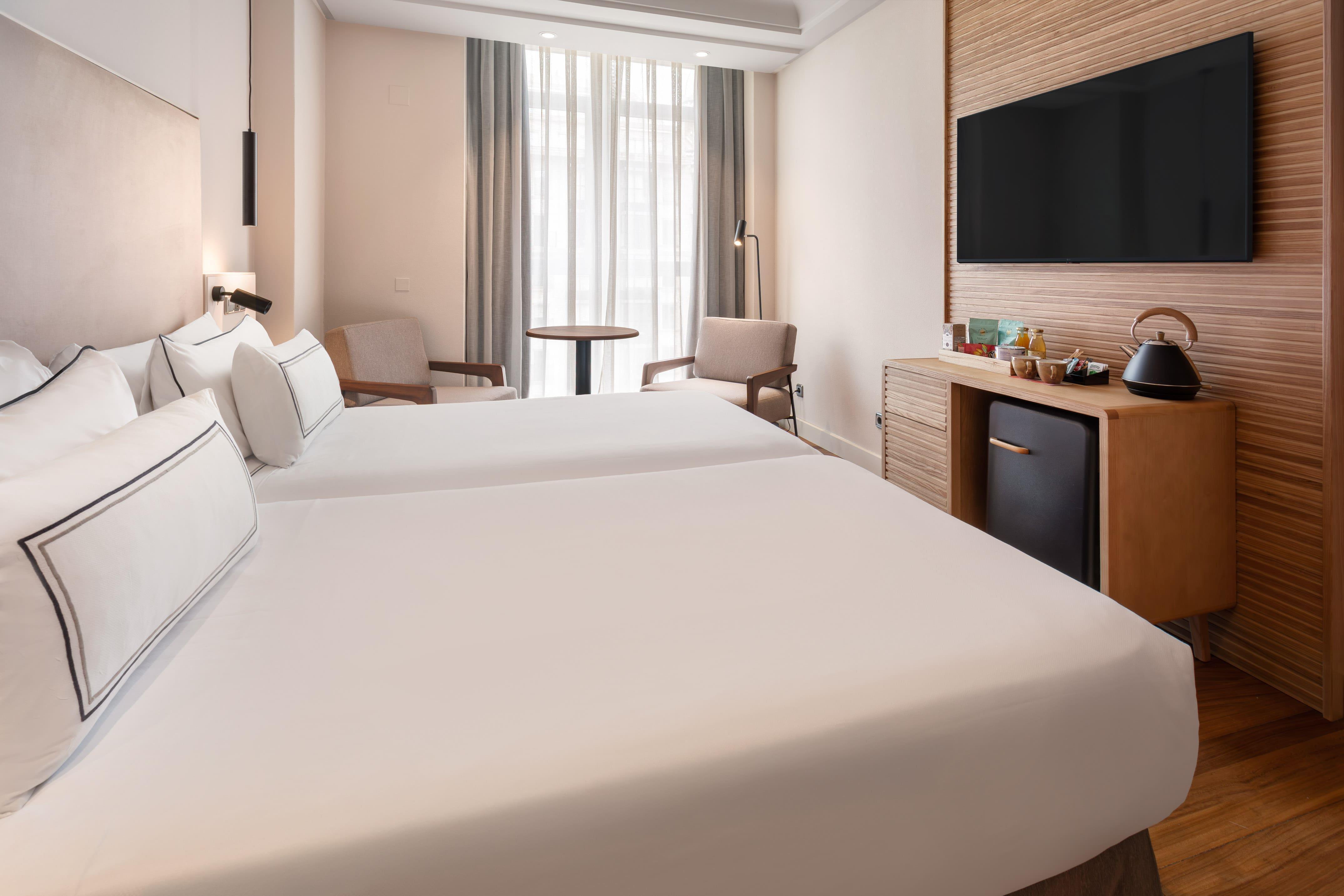 Double or Twin Standard