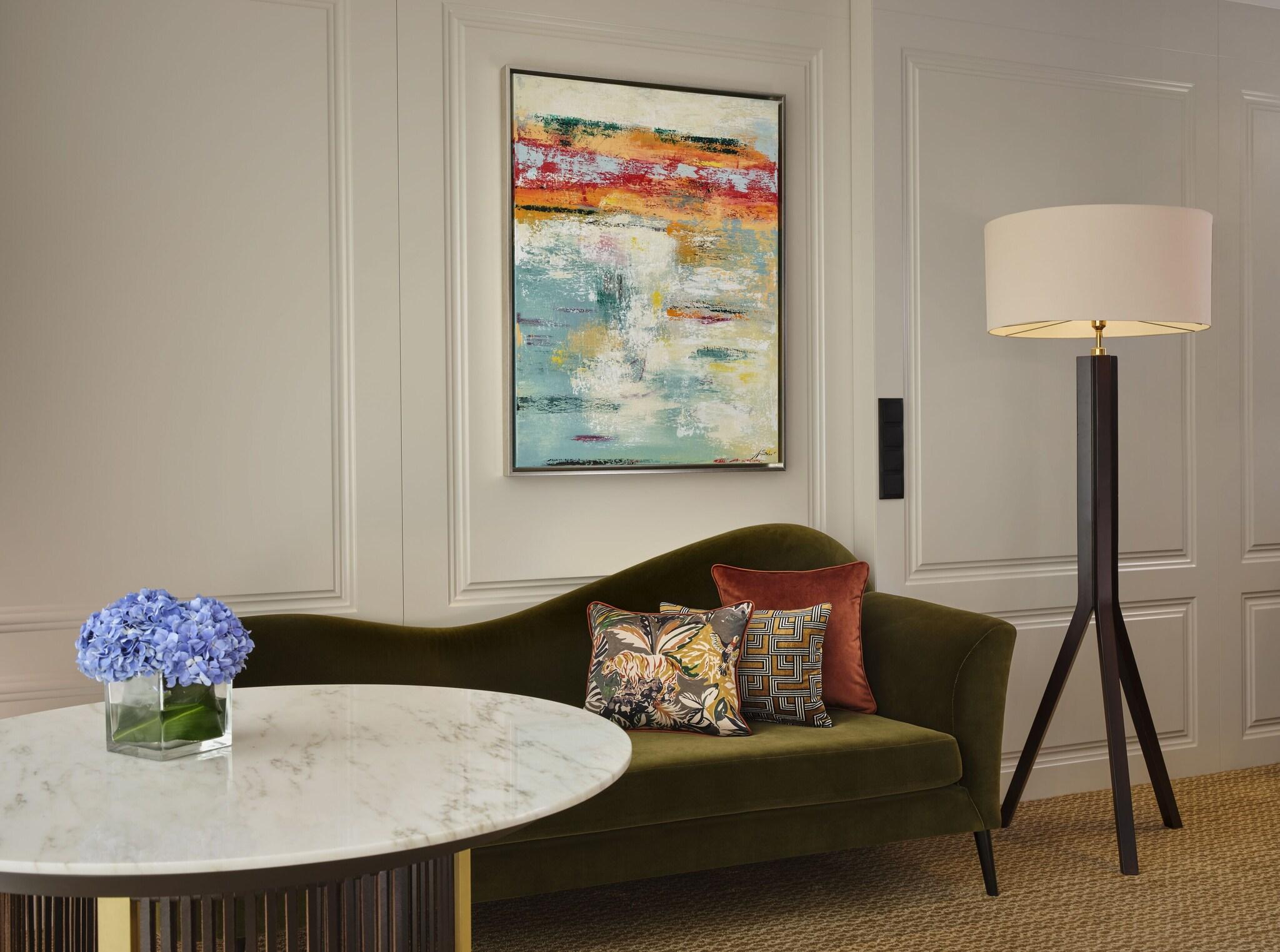 Suite King Bed One Bedroom 