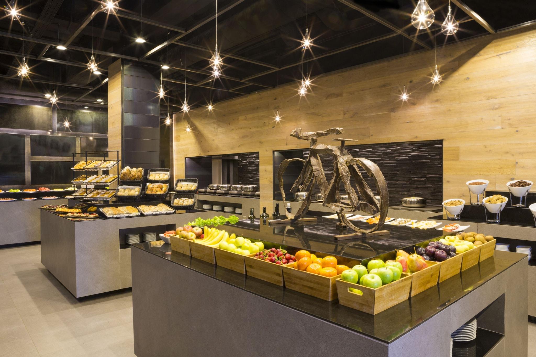 Twin Deluxe with Balcony