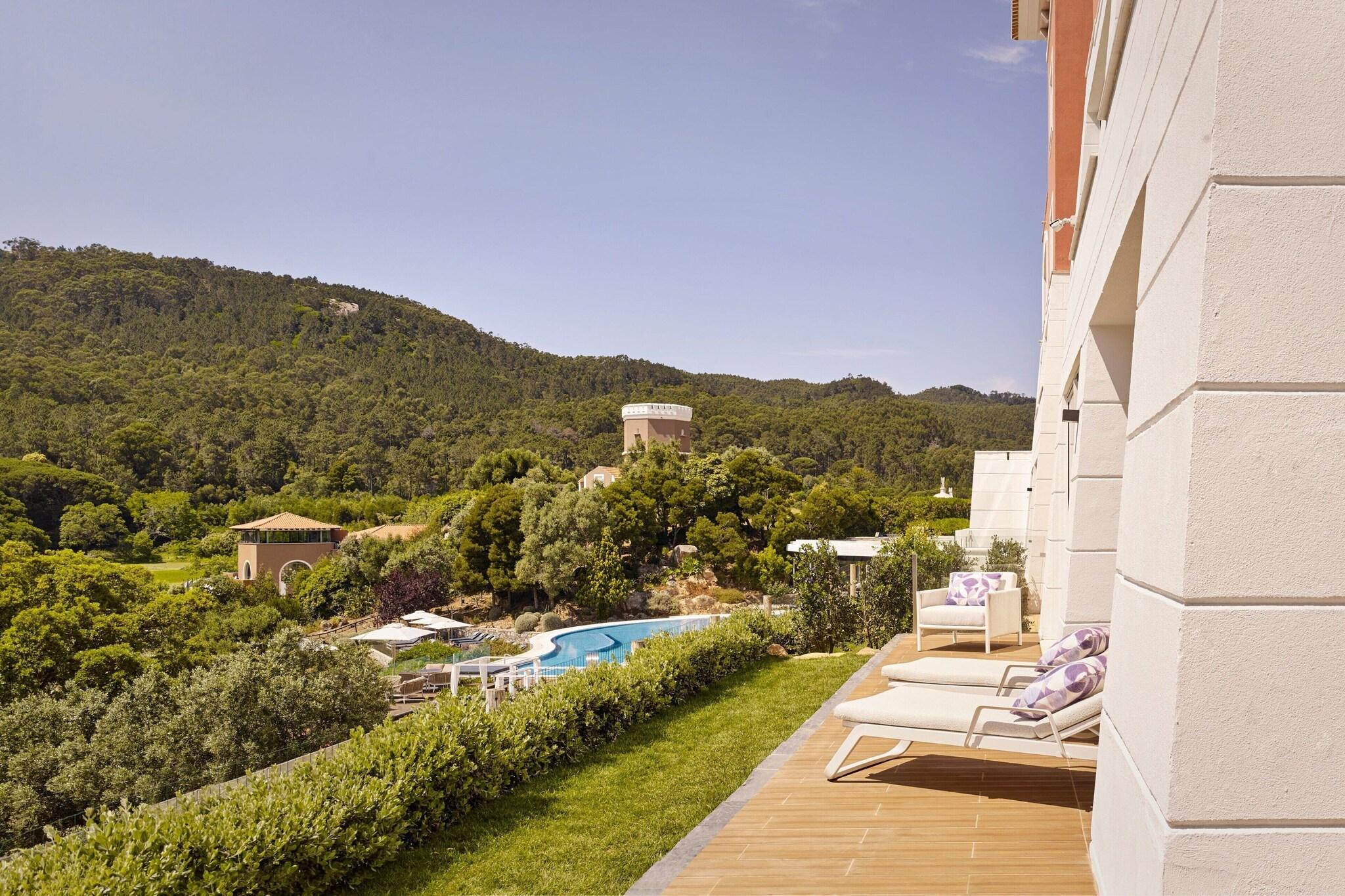 Studio King Bed One Bedroom 