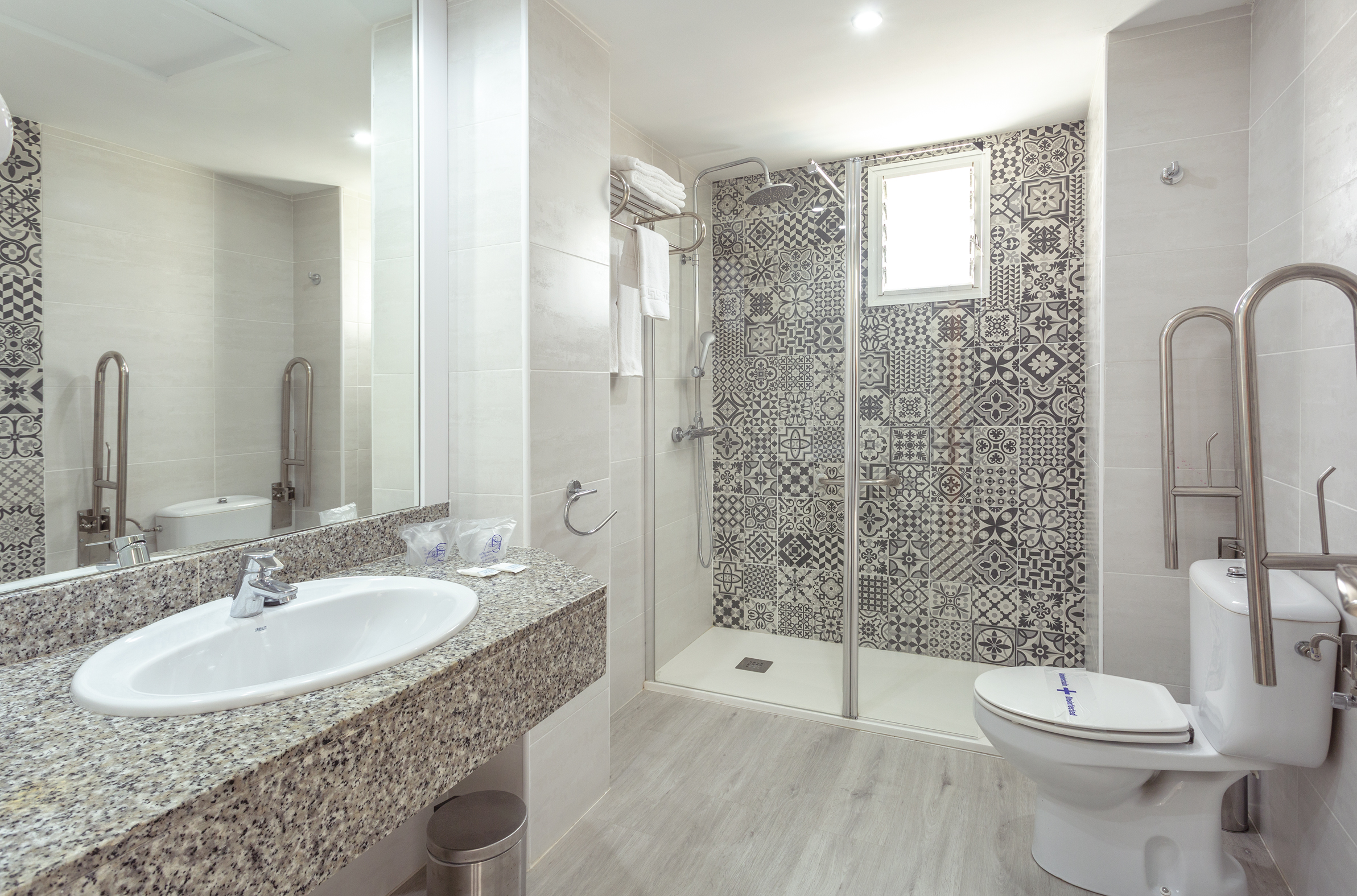 Double or Twin Standard