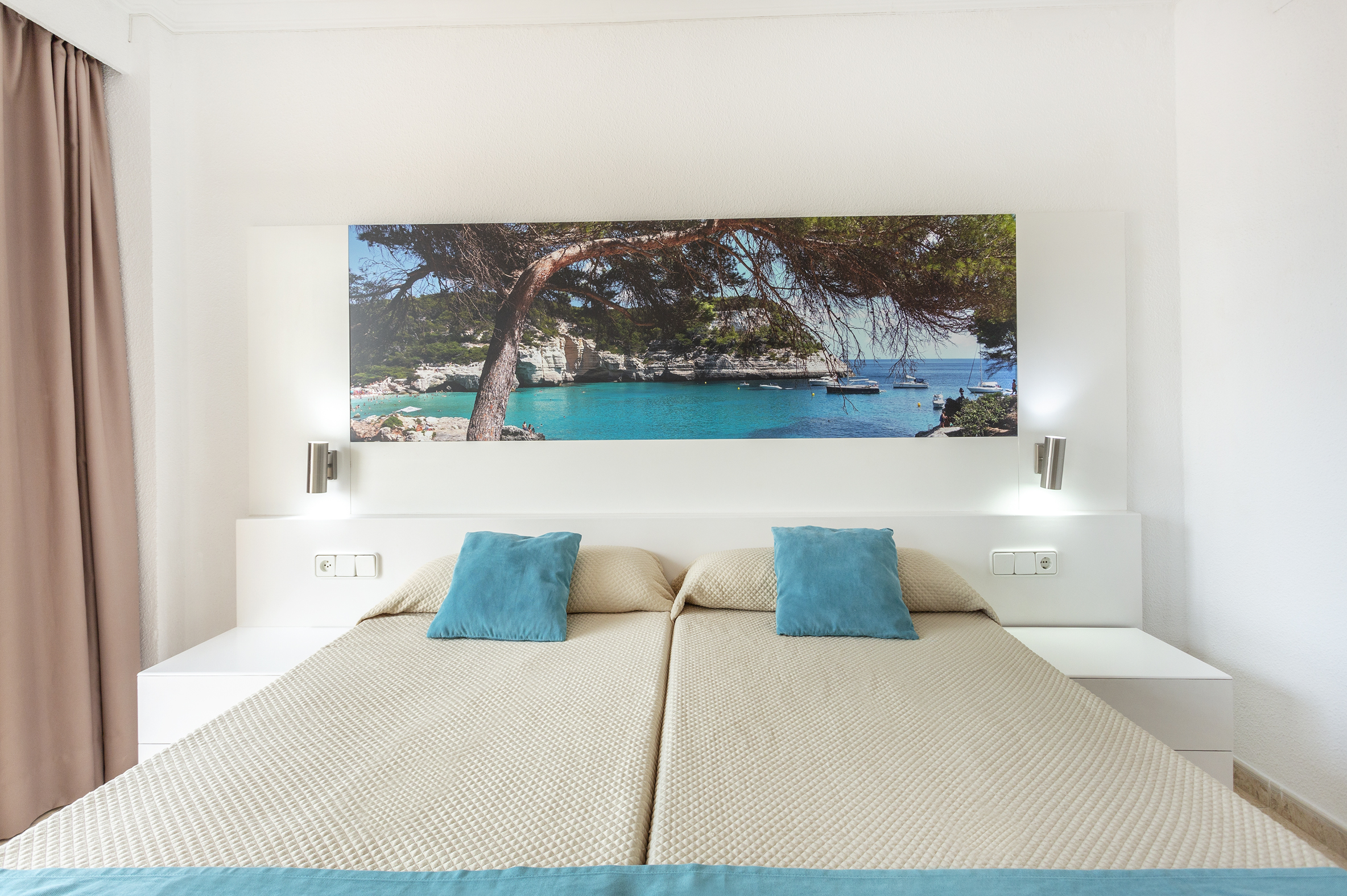 Double or Twin Standard