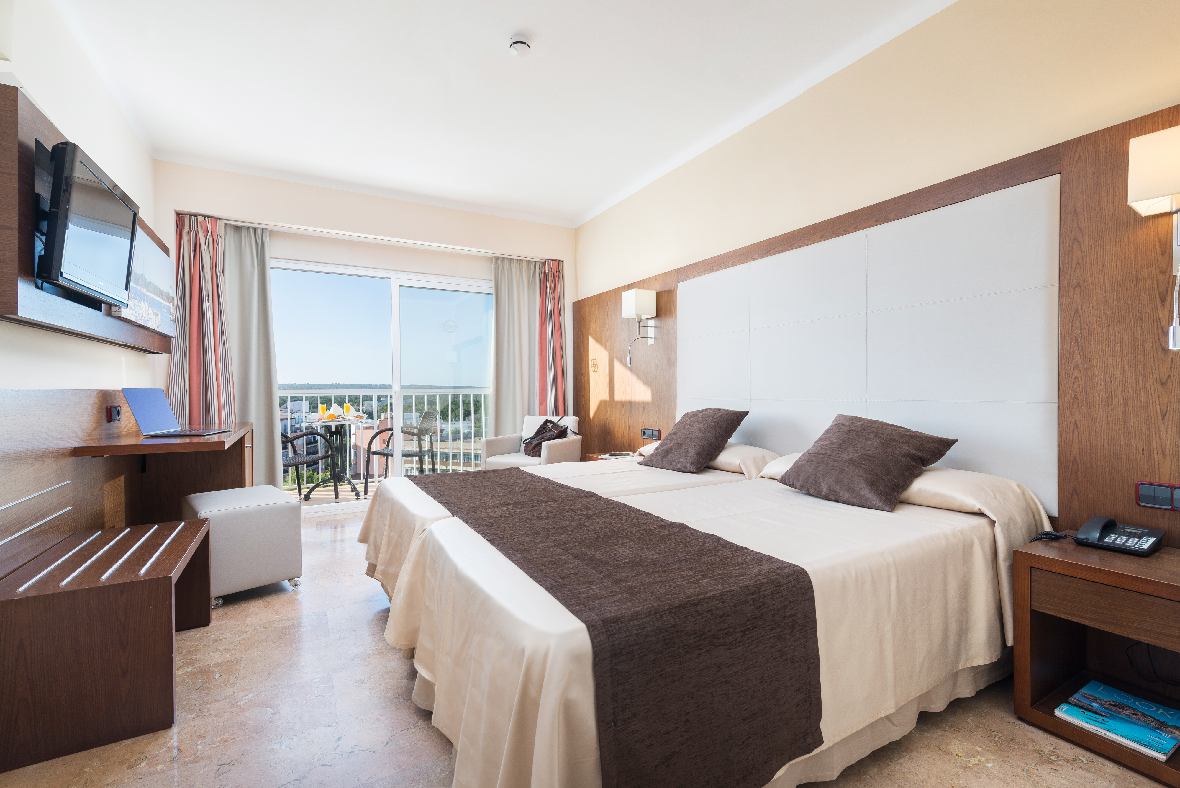 Double Single with Balcony