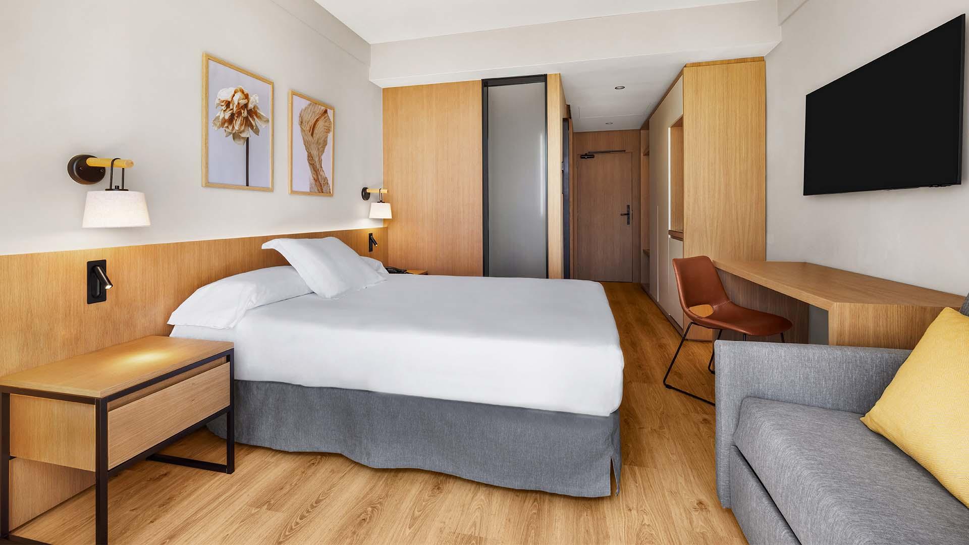 Double or Twin Standard