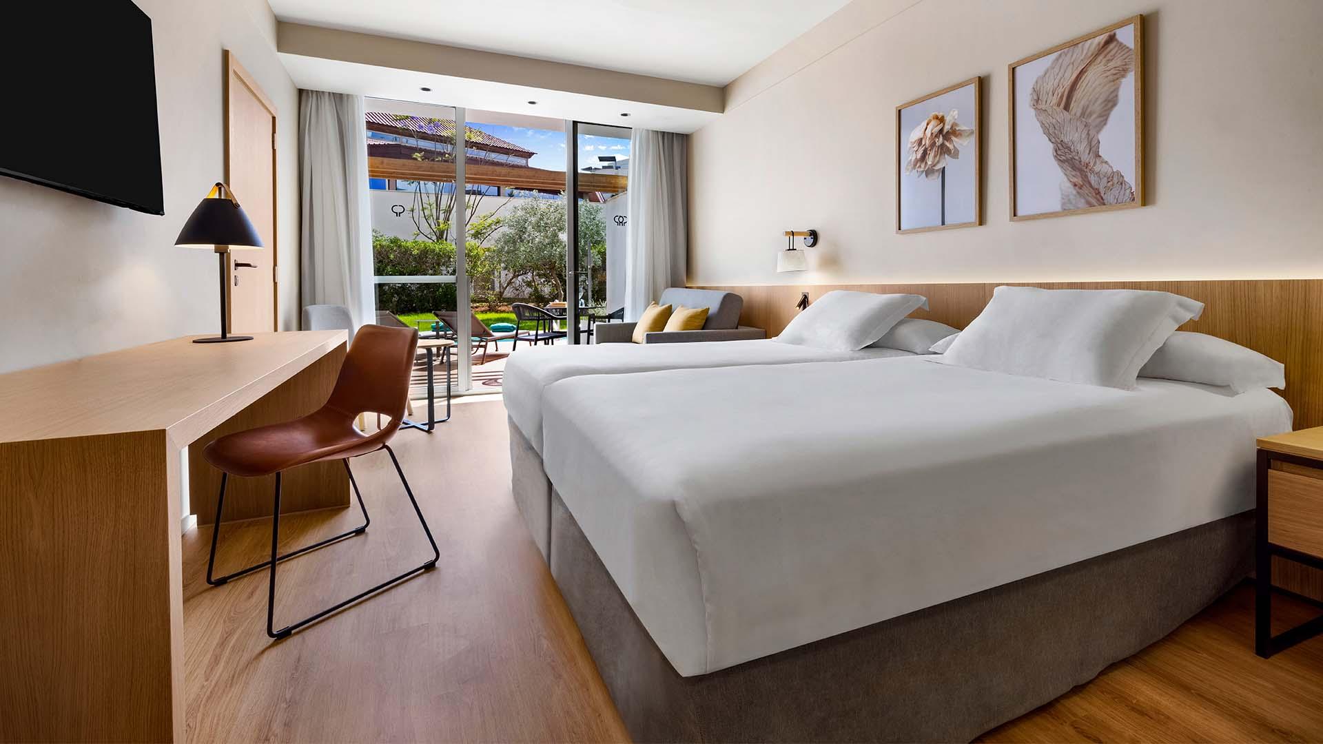 Double or Twin Standard