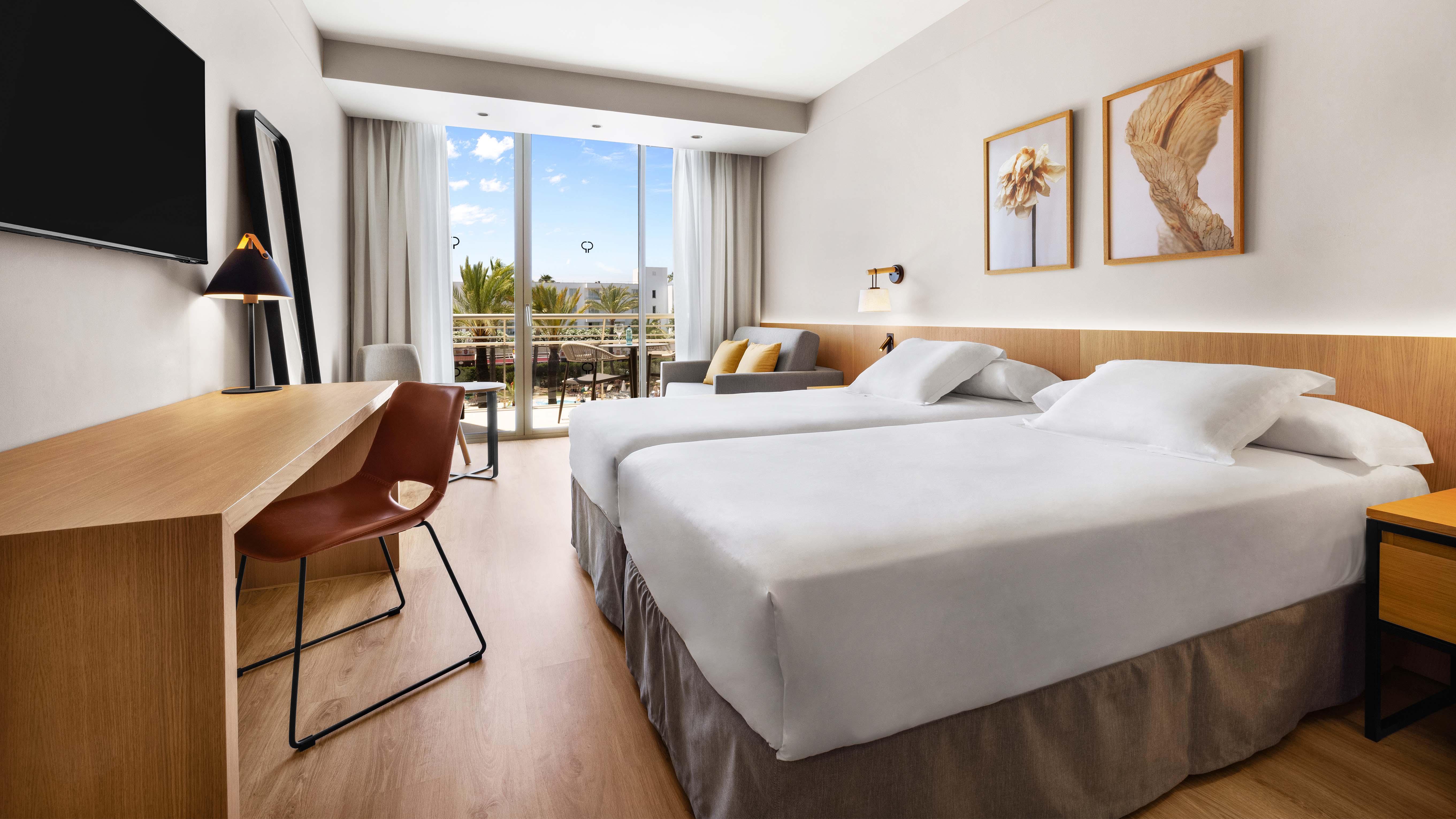 Double or Twin with Balcony