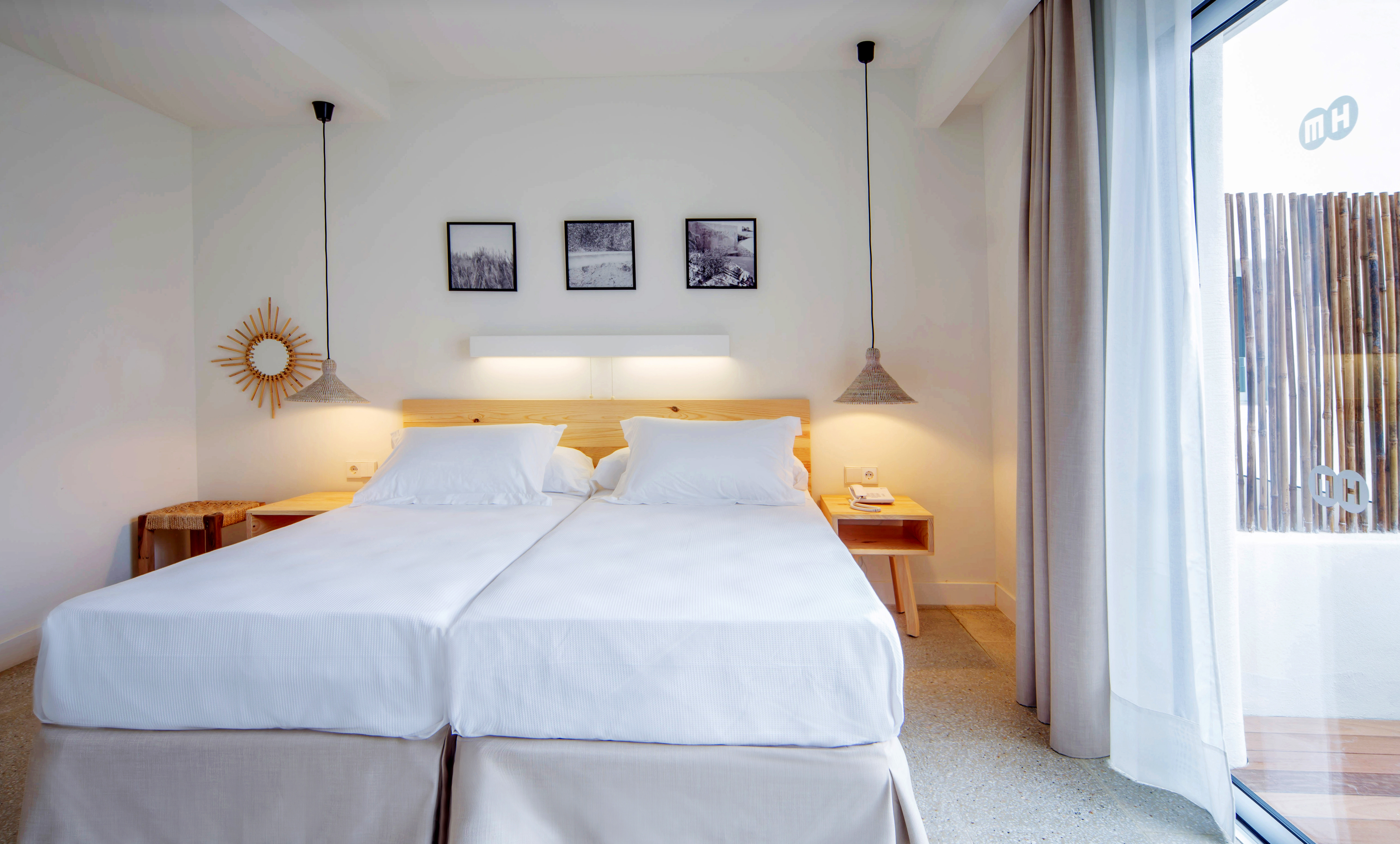 Double Single with Balcony