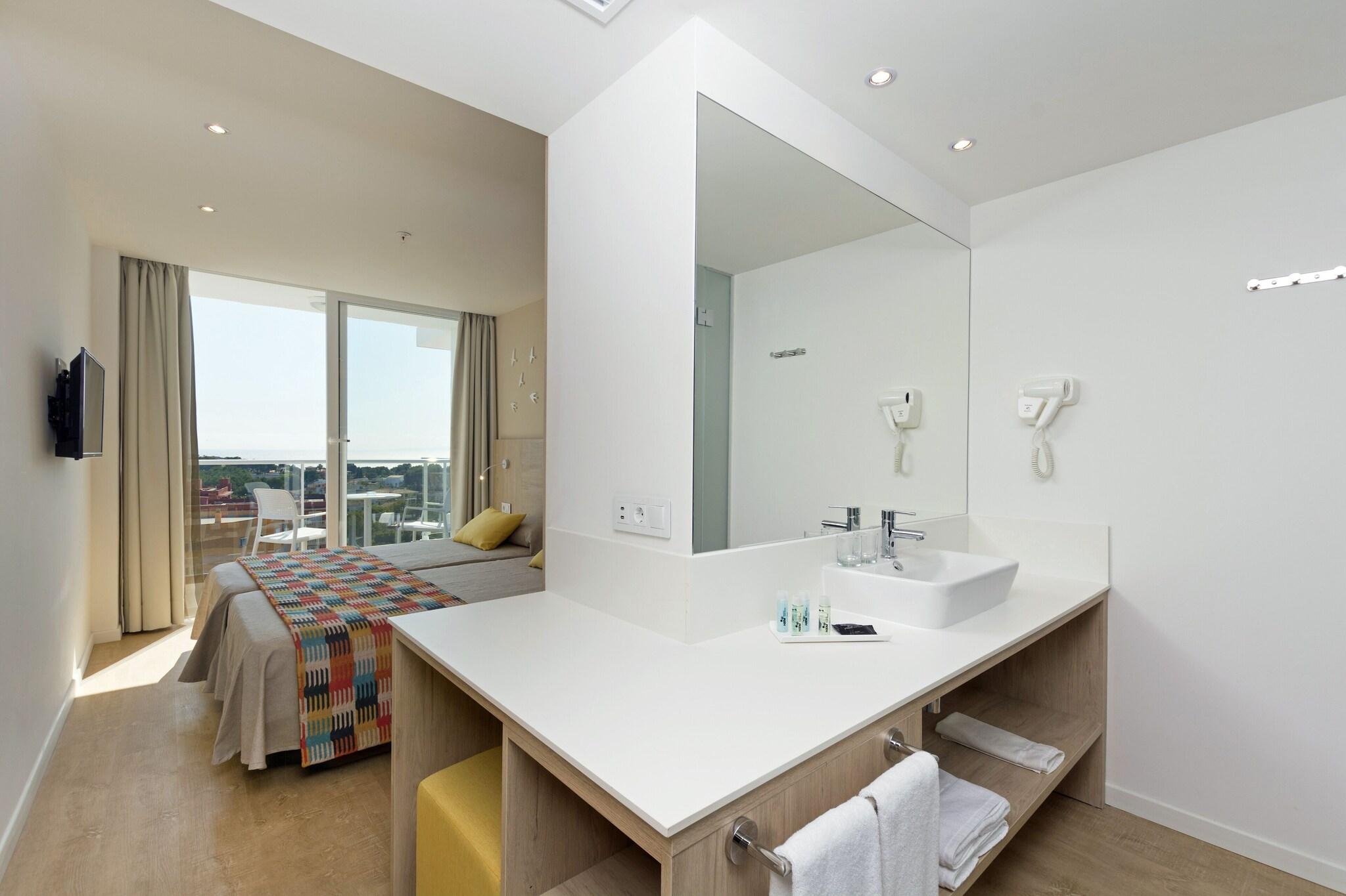 Double Sea View with Balcony