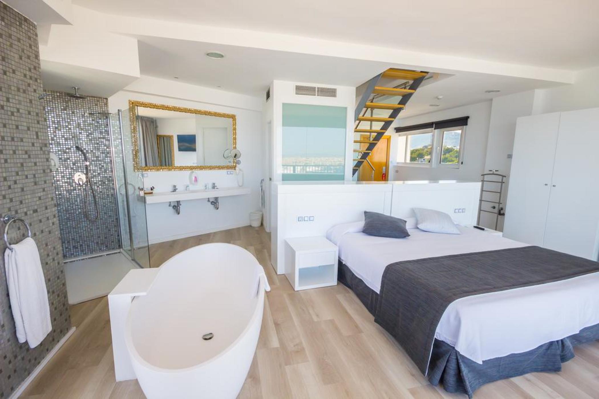 Junior Suite Standard