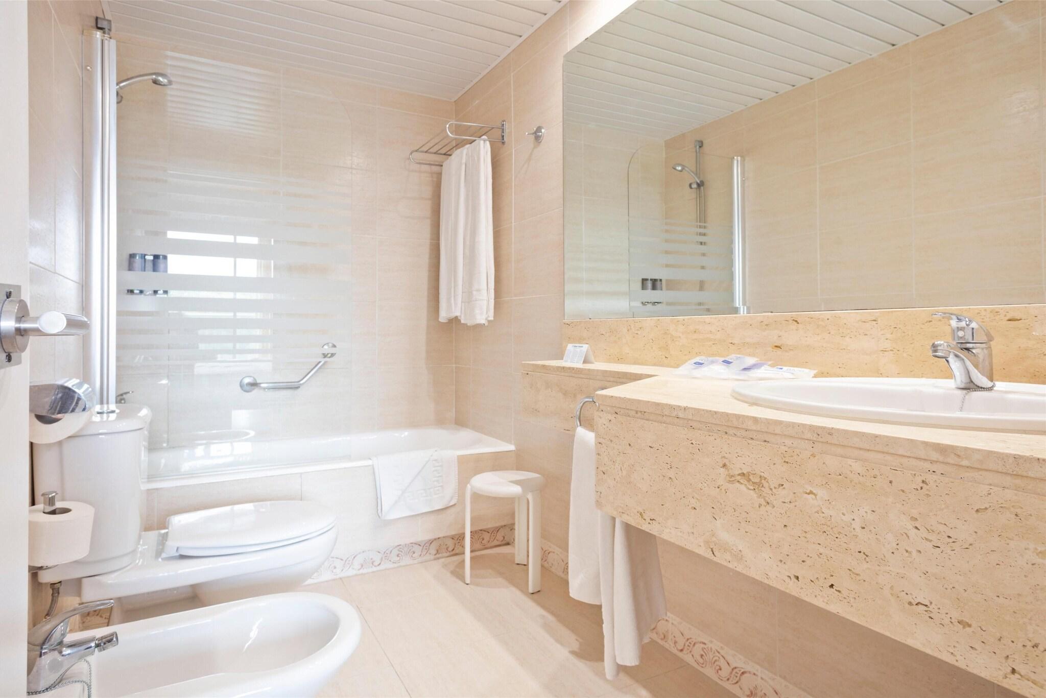 Family Room King Size Bed