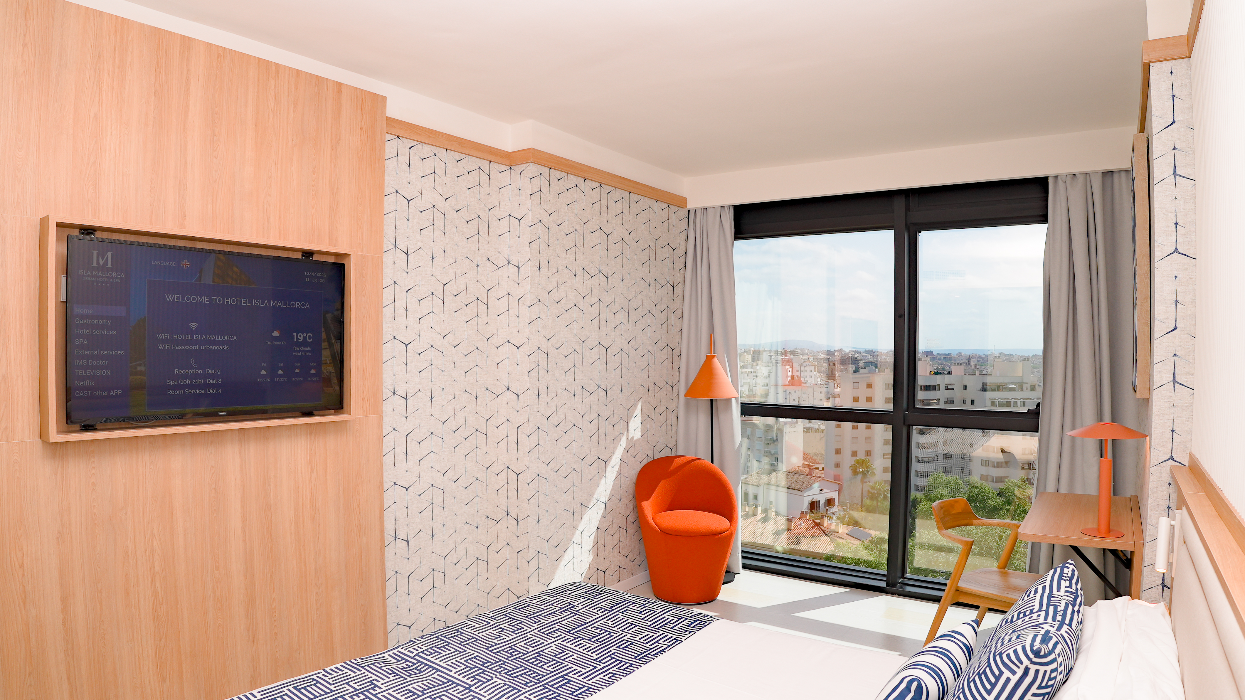 Double Single with Balcony