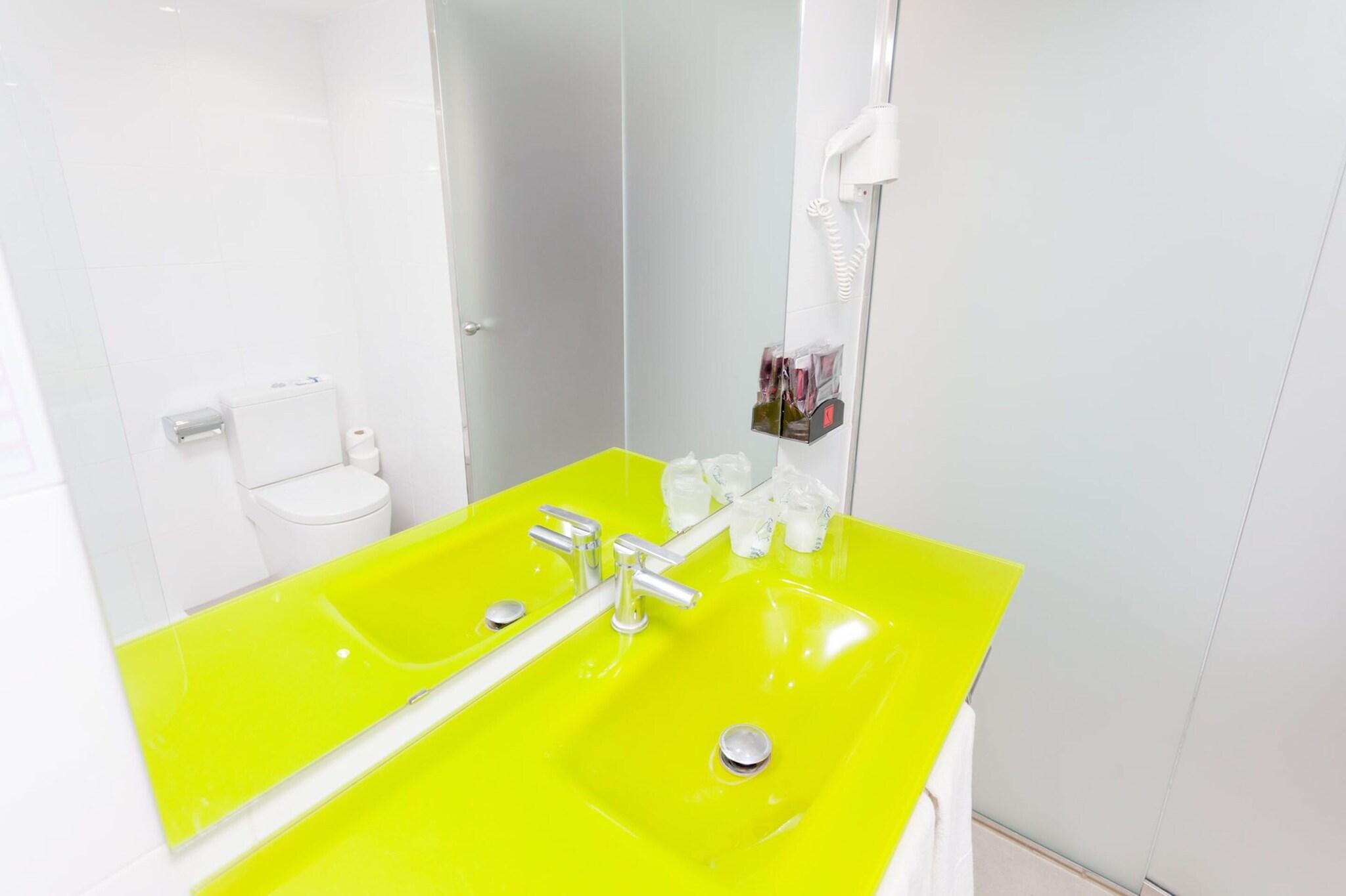 Double Partial Sea View