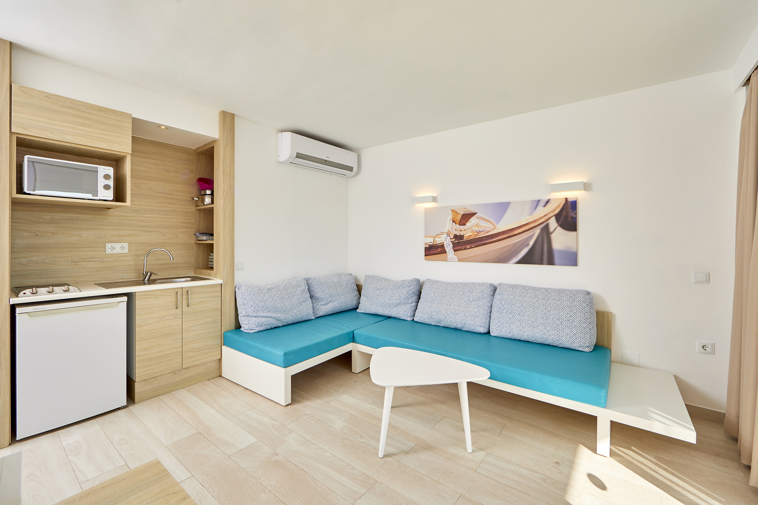 Apartment with Balcony