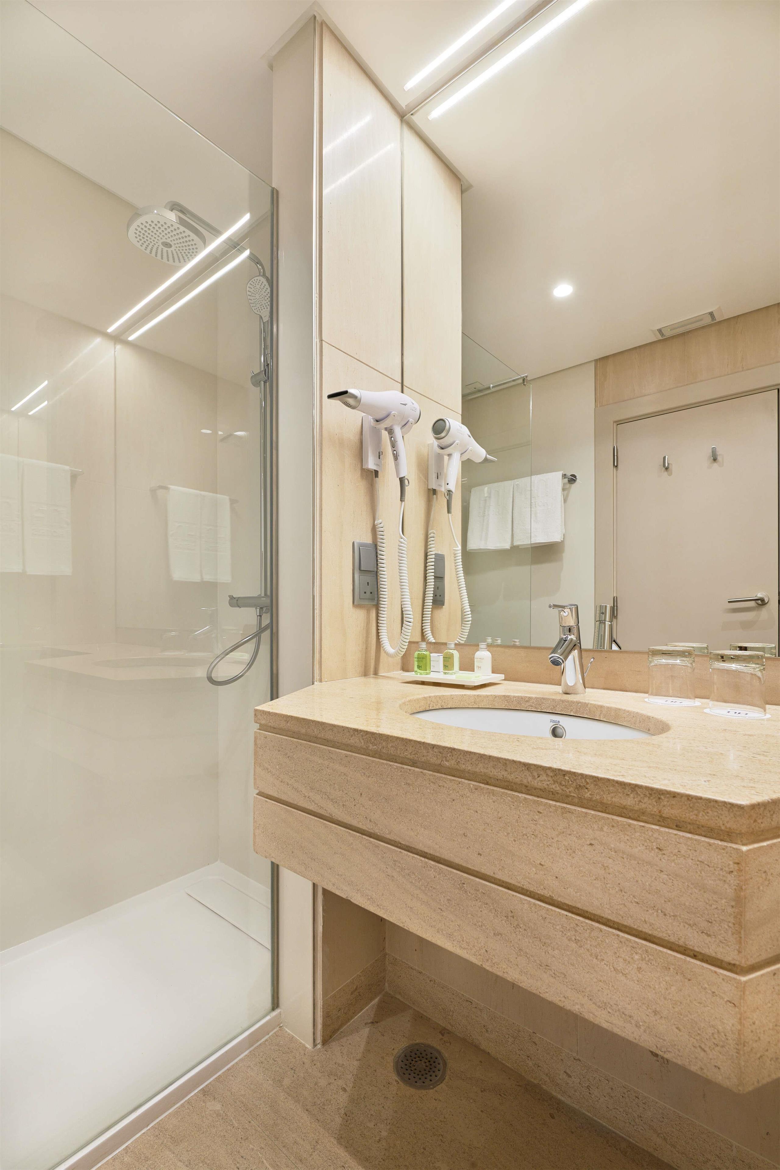 Family Room Connecting Room