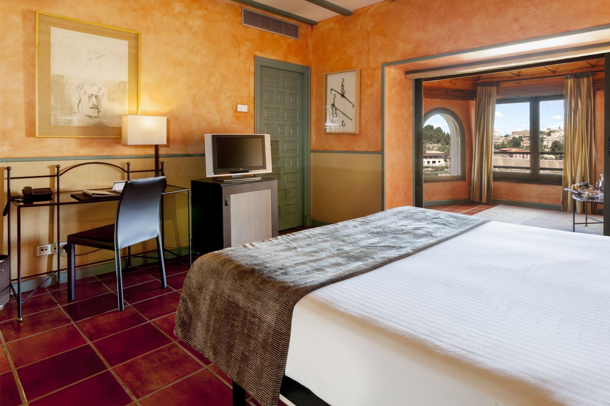 Double Superior King Bed