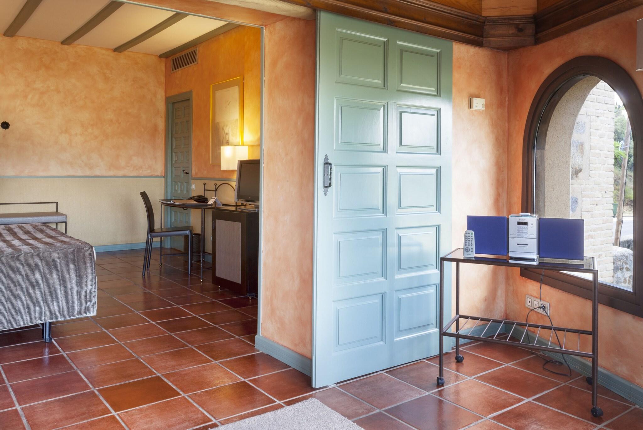 Double Superior King Bed