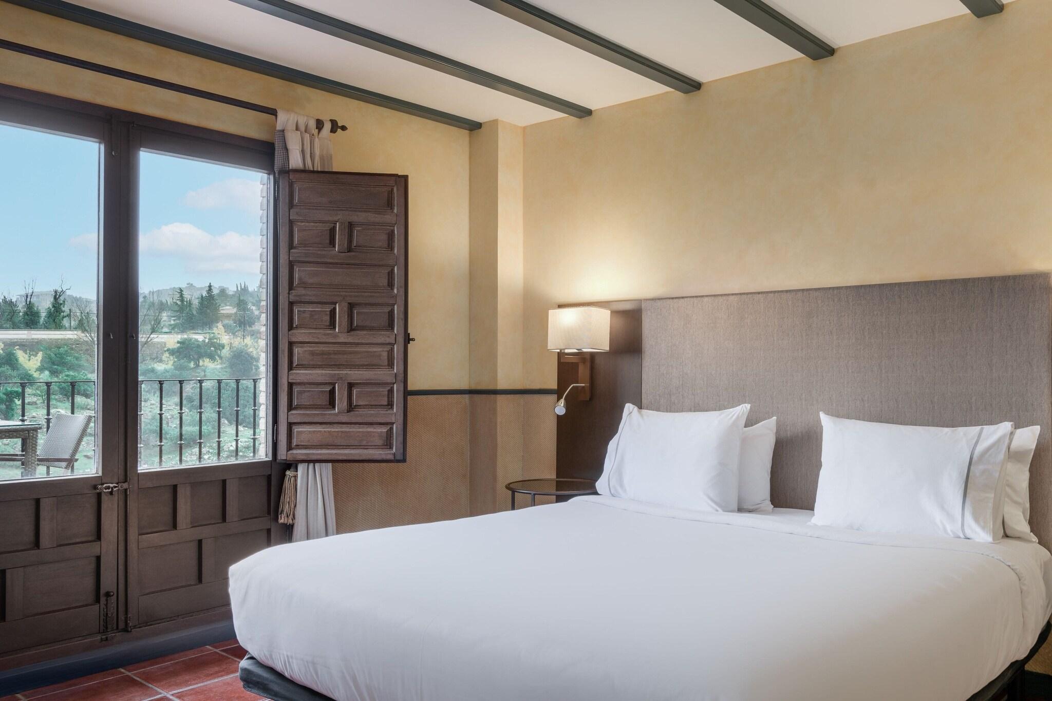 Double Superior King Bed