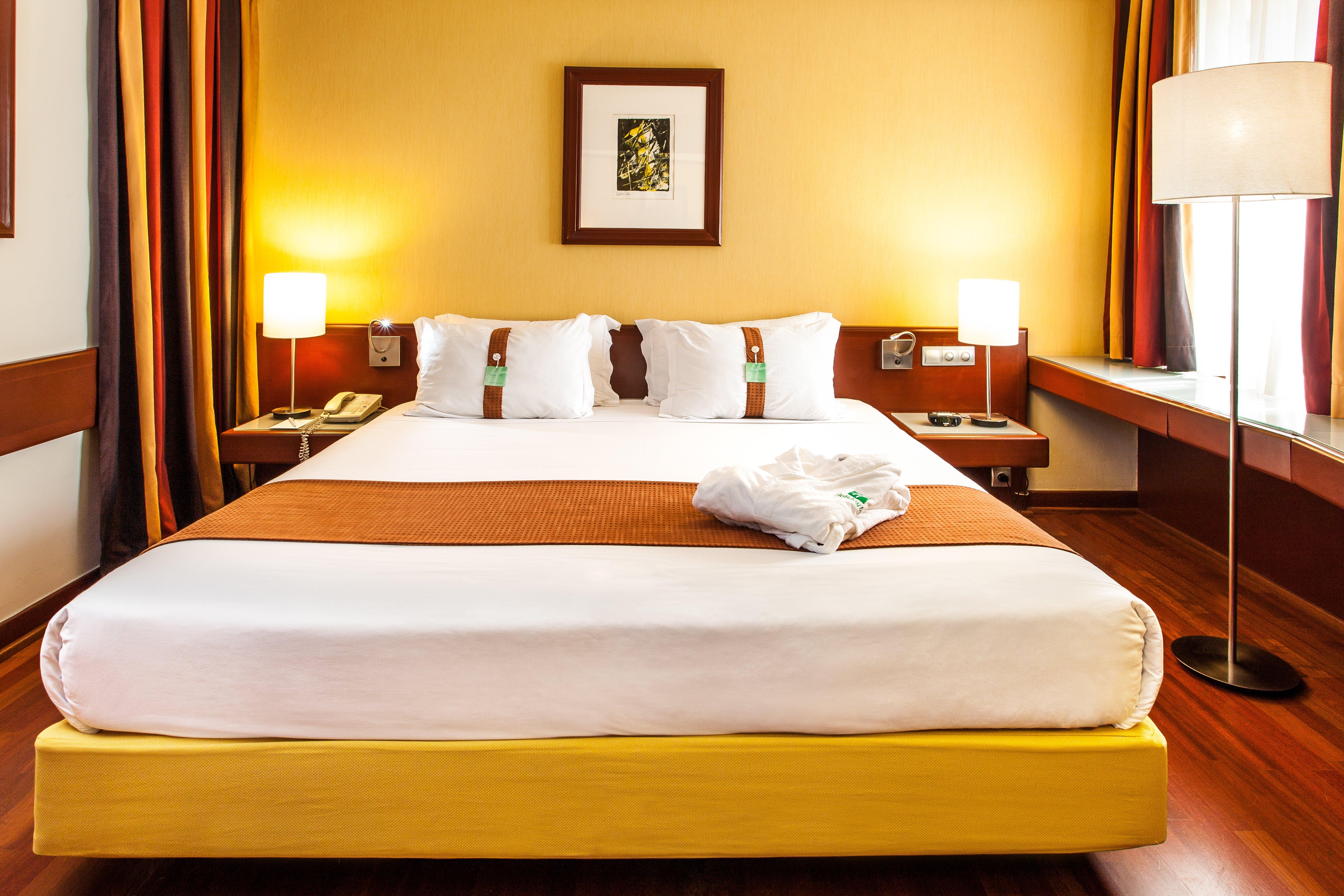 Double King Bed Non Smoking